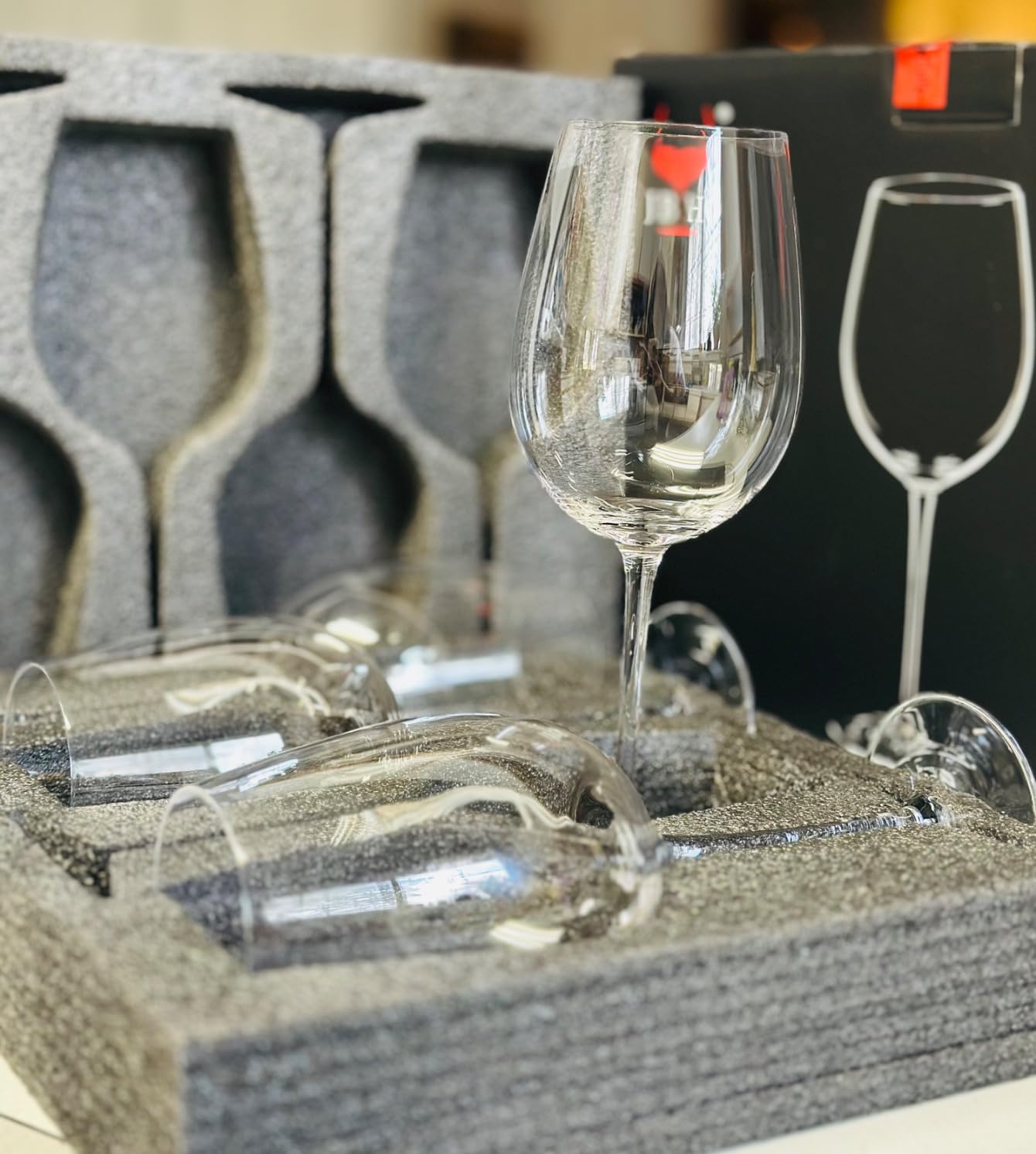 JBHO Hand Blown Italian Style Crystal White or Red Wine Glasses - Gift Packaging for Any Occasion - Lead-Free Premium Crystal Clear Glass - Set of 4-18 Ounce customer photo 2