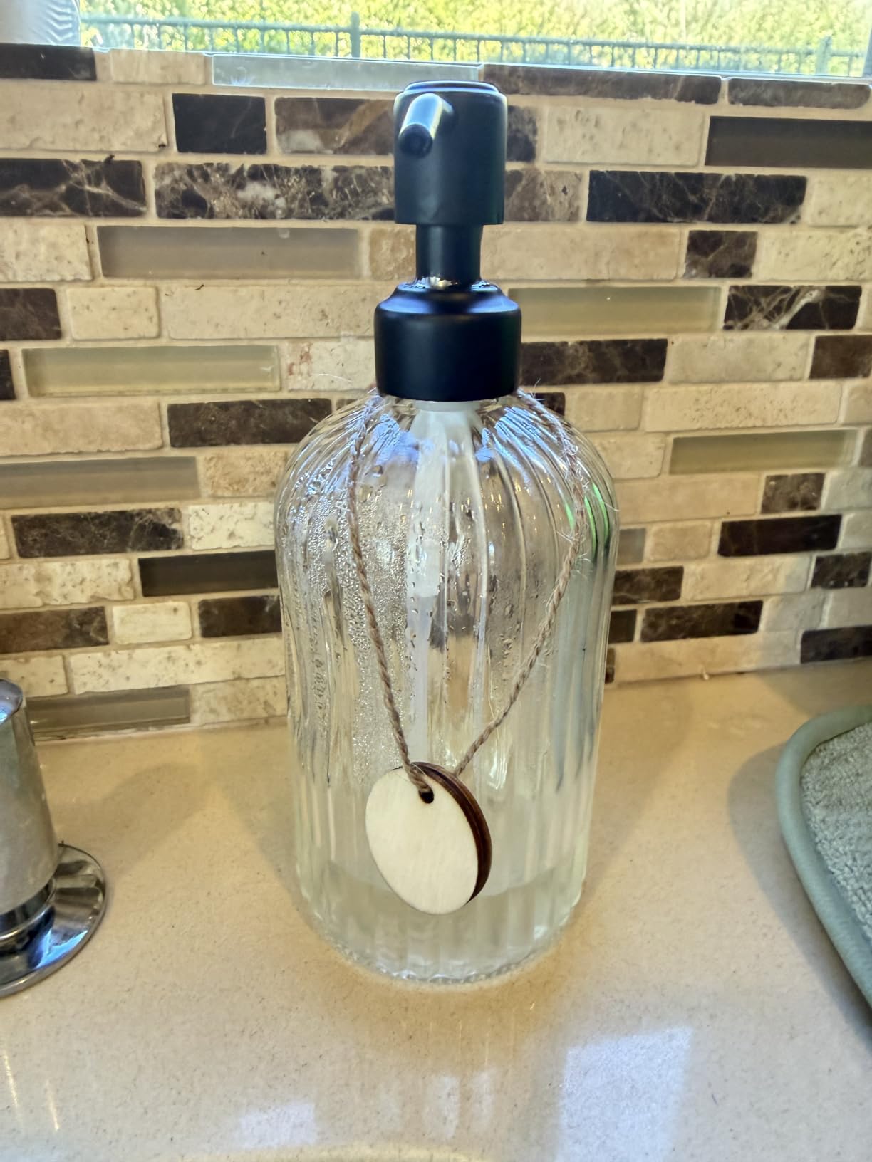 JASAI 18 Oz Clear Glass Soap Dispenser with Rust Proof Stainless Steel Pump customer photo 2