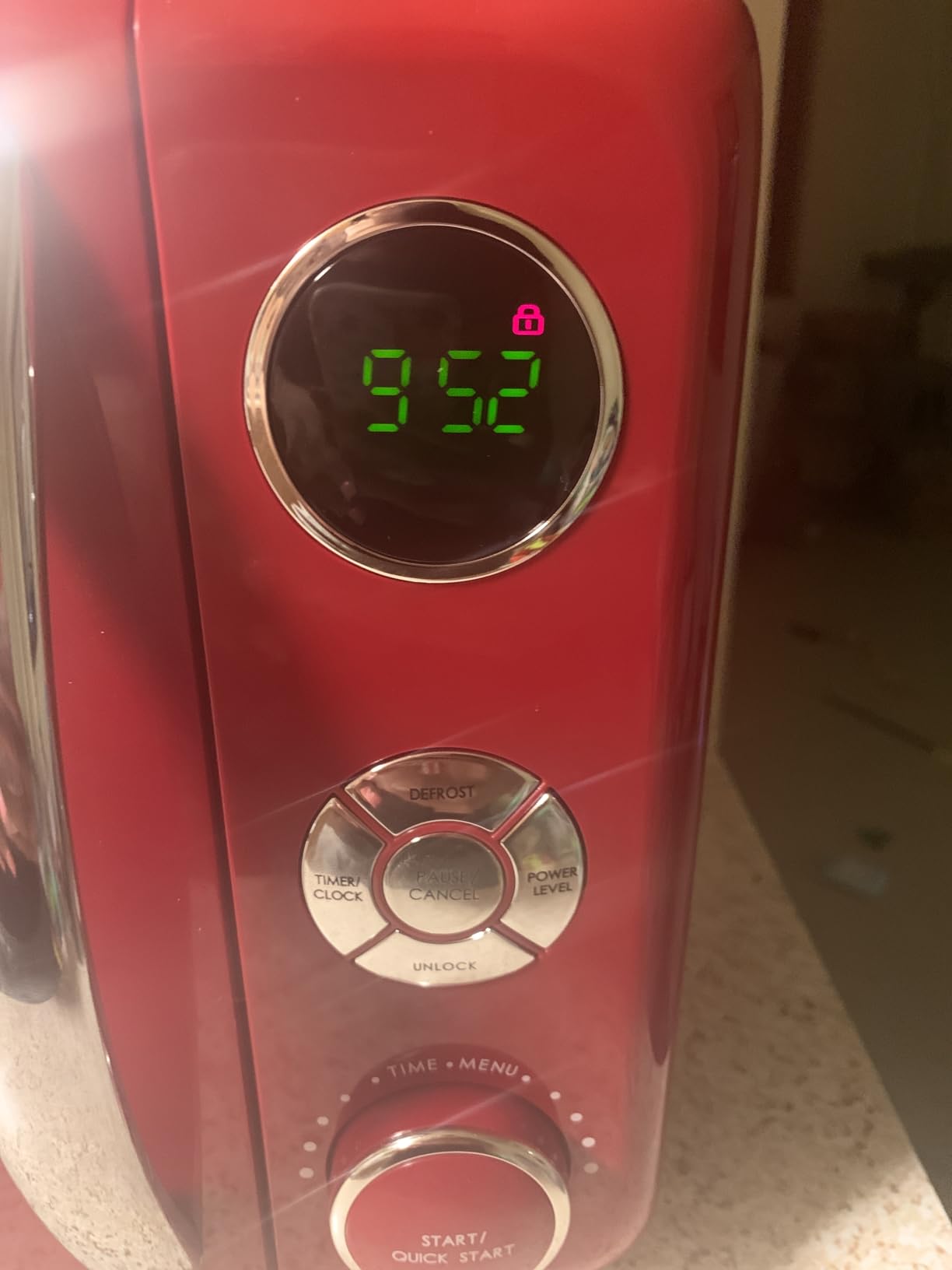 Galanz GLCMKA07RDR-07 Microwave Oven, LED Lighting, Pull Handle Design, Child Lock,Retro Red, 0.7 Cu.Ft customer photo 1