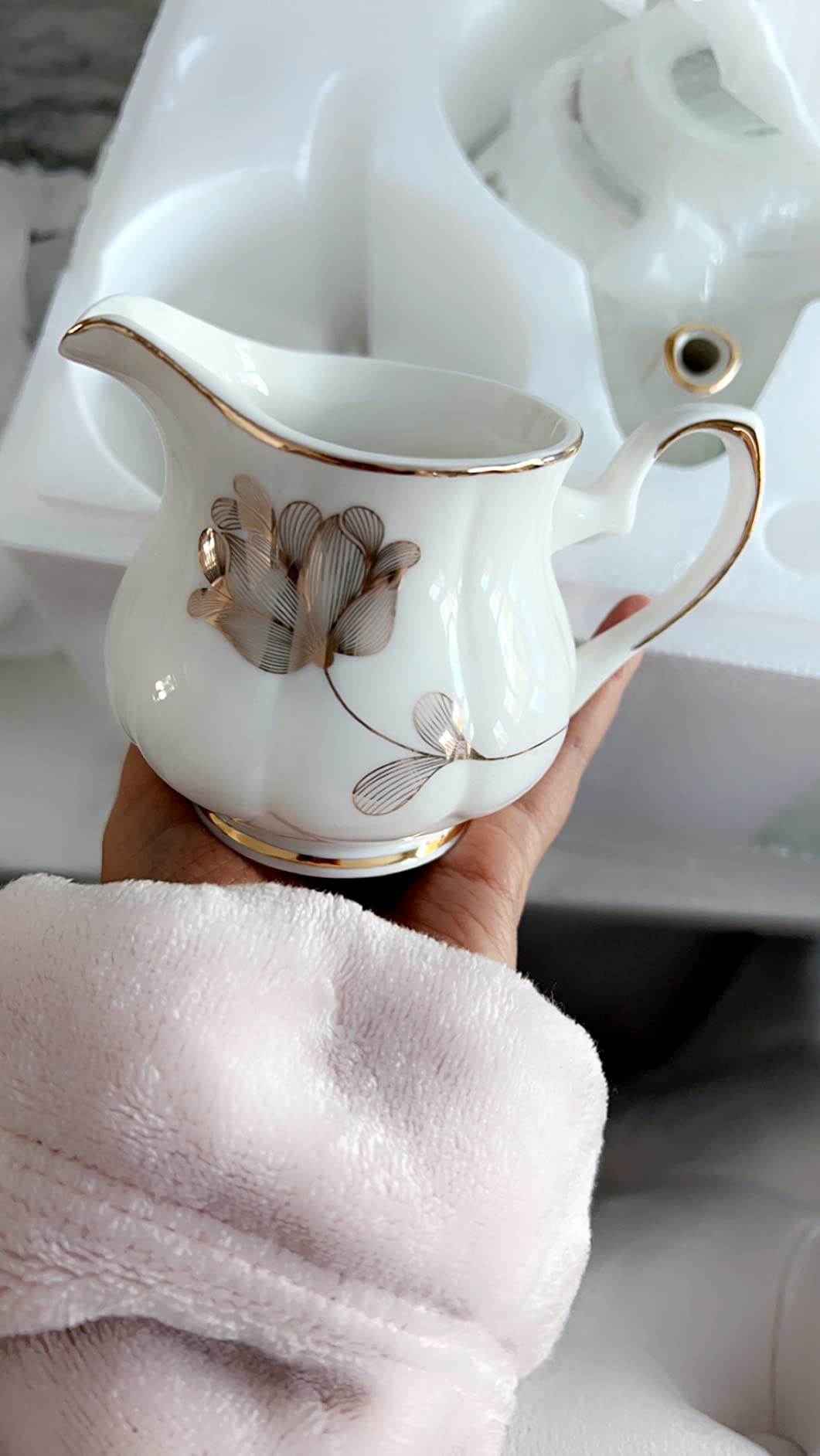 CHENP.HMC Porcelain Ceramic 22-Piece Tea Set, Teapot and Cup Set, 30.7 Ounces, for 6, Gift Sets, Tea or Coffee Lovers, Wedding, Birthday customer photo 2