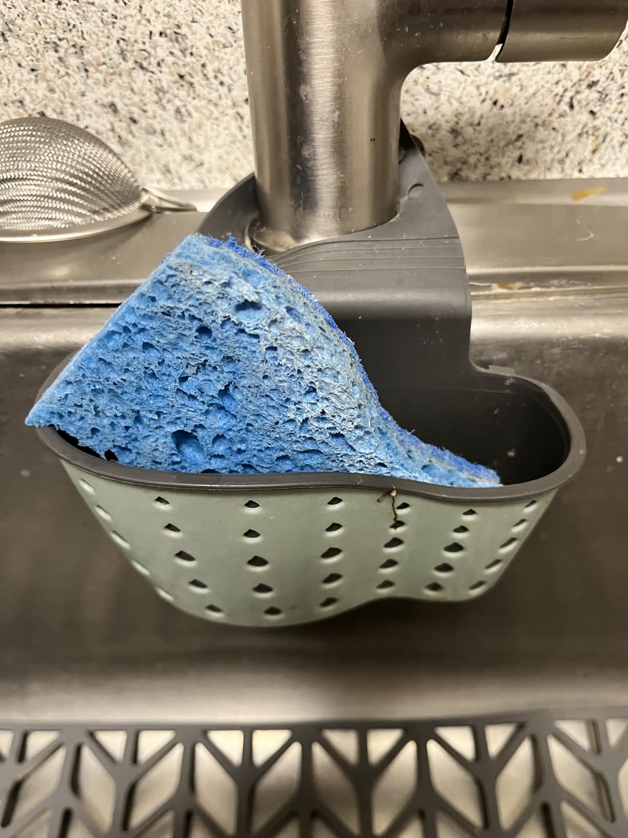 EC ELEGANTCHARM Kitchen Sink Caddy Sponge Holder Silicone Plastic Soap Holder Hanging Ajustable Strap Faucet Caddy with Drain Holes for Drying customer photo 2