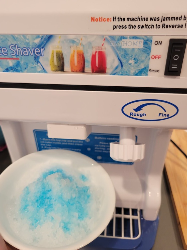 VIVOHOME Electric Ice Crusher Shaver 265lbs/hr Blue customer photo 1