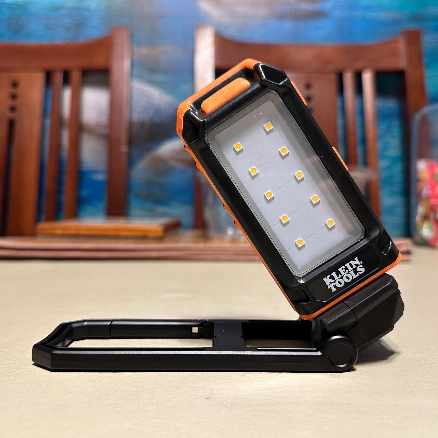 KLEIN TOOLS 56403 Rechargeable LED Flashlight/Worklight with Kickstand customer photo 1