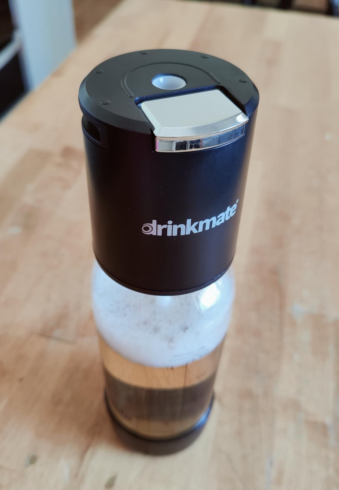 Drinkmate OmniFizz Sparkling Water Maker & Soda Streaming Machine | Carbonates Any Drink | SPECIAL BUNDLE | Includes 60L CO2 Cartridge + Two BPA-Free Bottles (Matte Black) customer photo 1