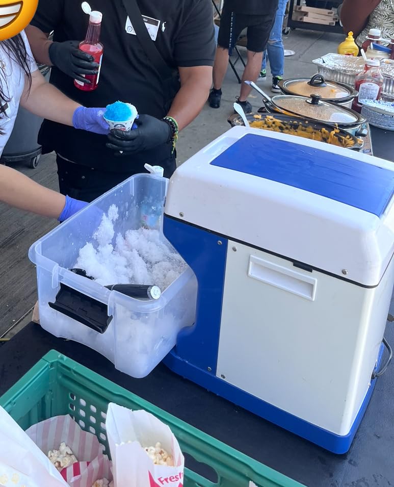 VEVOR 110V Electric Shaved Ice Machine 500W Snow Cone Maker Tabletop w/Adjustable Ice Texture, Ice Shaving Machine 265LBs/hr for Home and Commerical Use customer photo 1