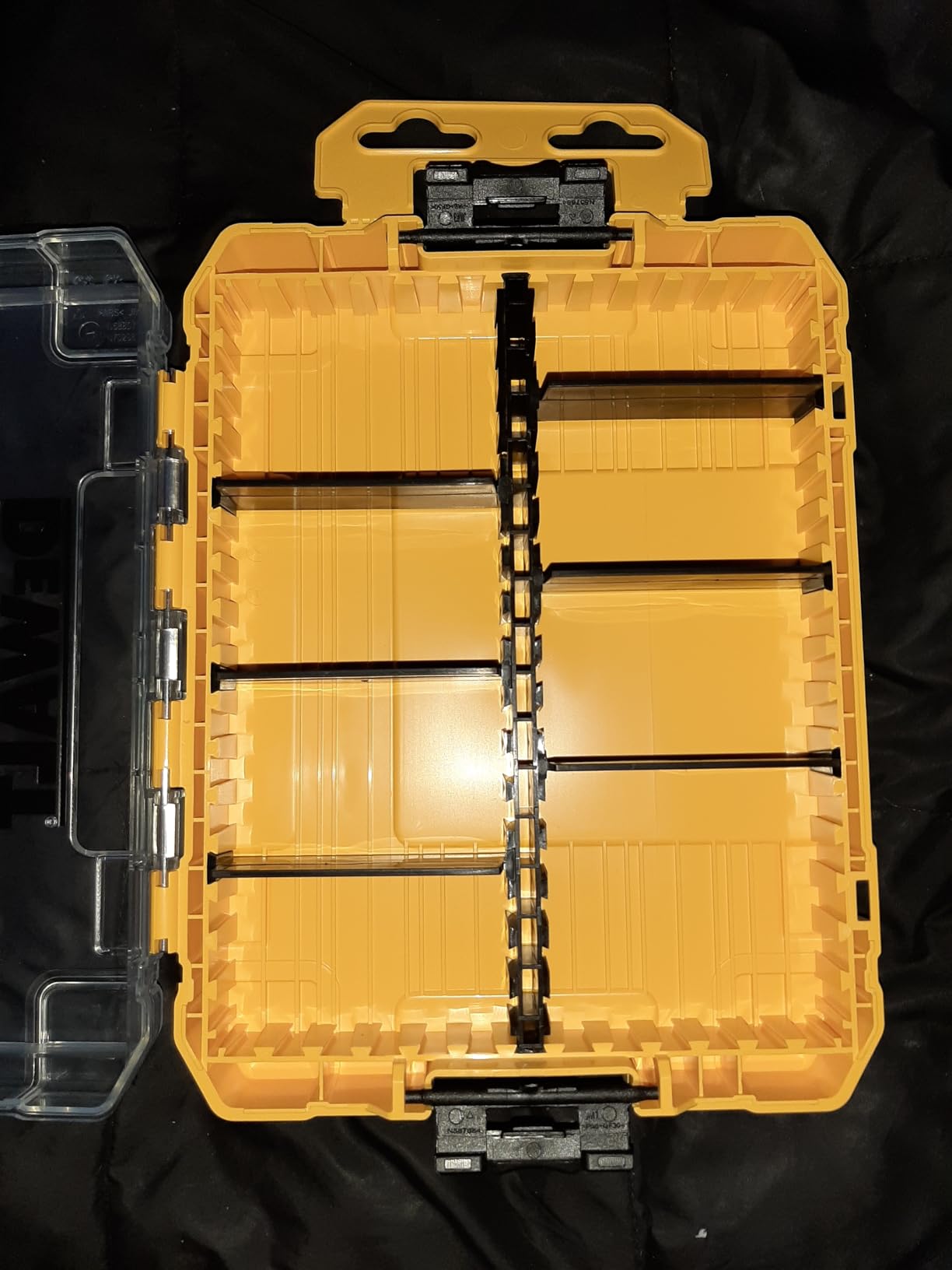 DEWALT Tool Box, Medium 8-Compartments Small Parts Organizer, Portable Tough Case Screw Organizer Toolbox with Customazible Dividers (DWAN2190) customer photo 1