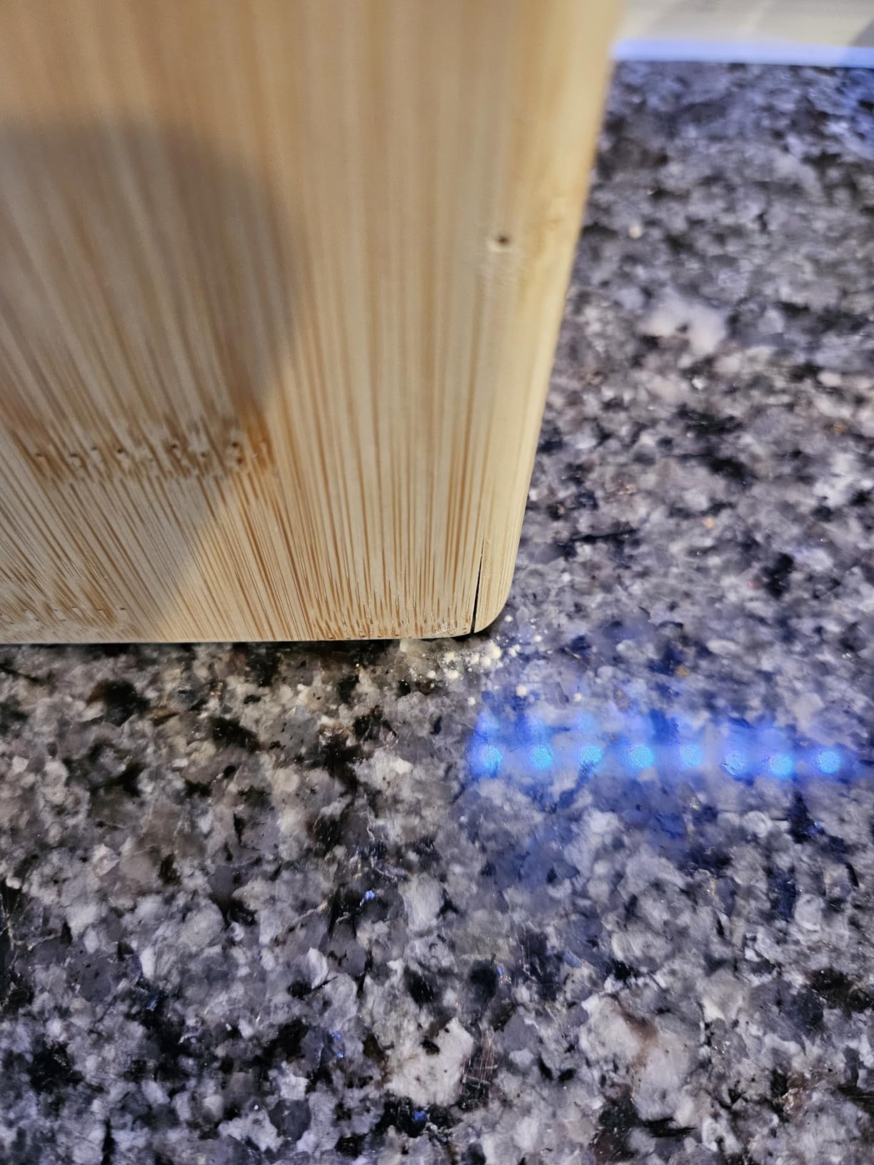 KITCHENDAO XL Bamboo Universal Knife Block Holder with Slots for Scissors and Sharpening Rod, Safe, Space Saver Knives Storage Stand Display without Knives, Unique Slot Design to Protect Blade customer photo 1