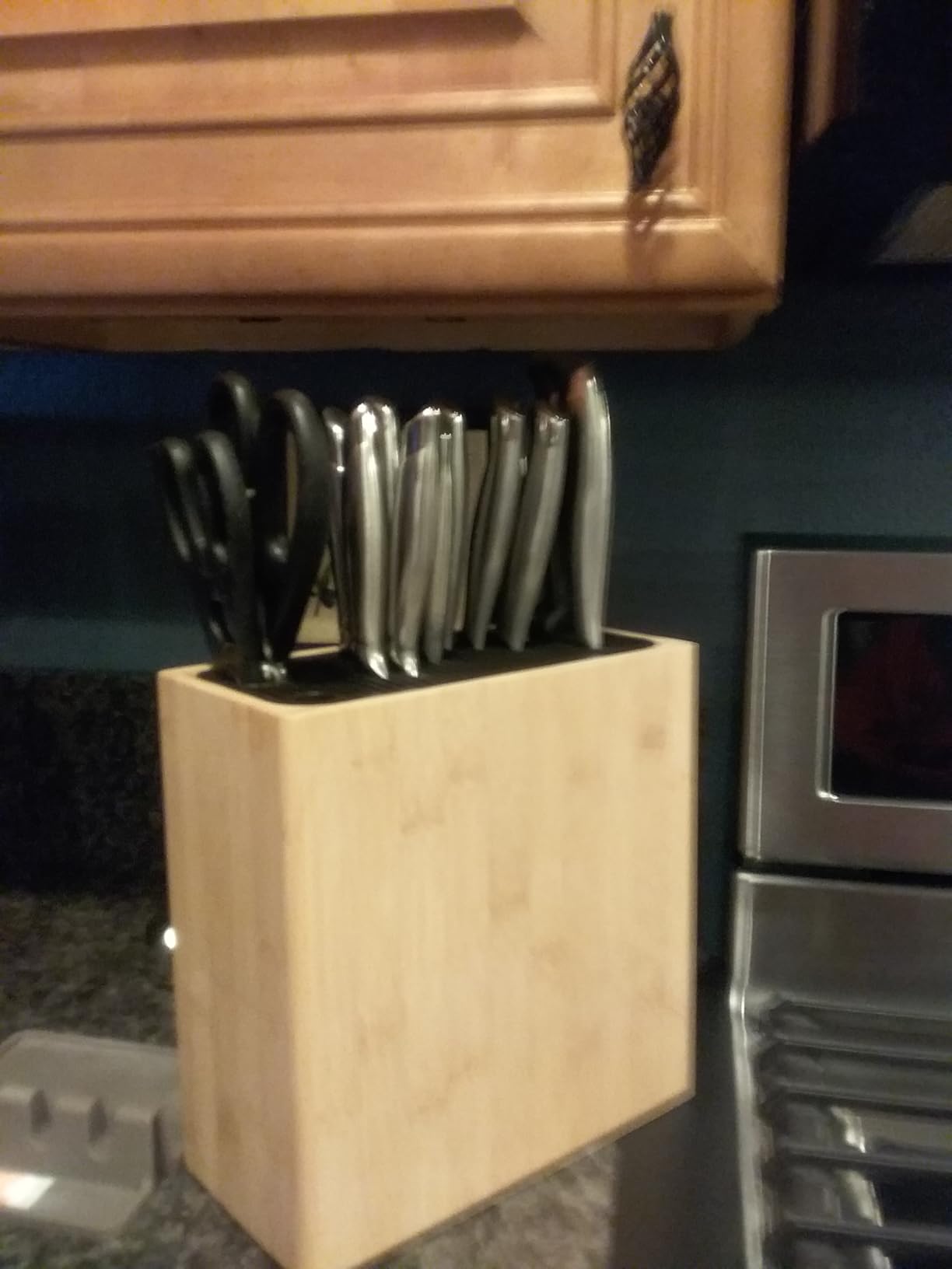 KITCHENDAO XL Bamboo Universal Knife Block Holder with Slots for Scissors and Sharpening Rod, Safe, Space Saver Knives Storage Stand Display without Knives, Unique Slot Design to Protect Blade customer photo 2
