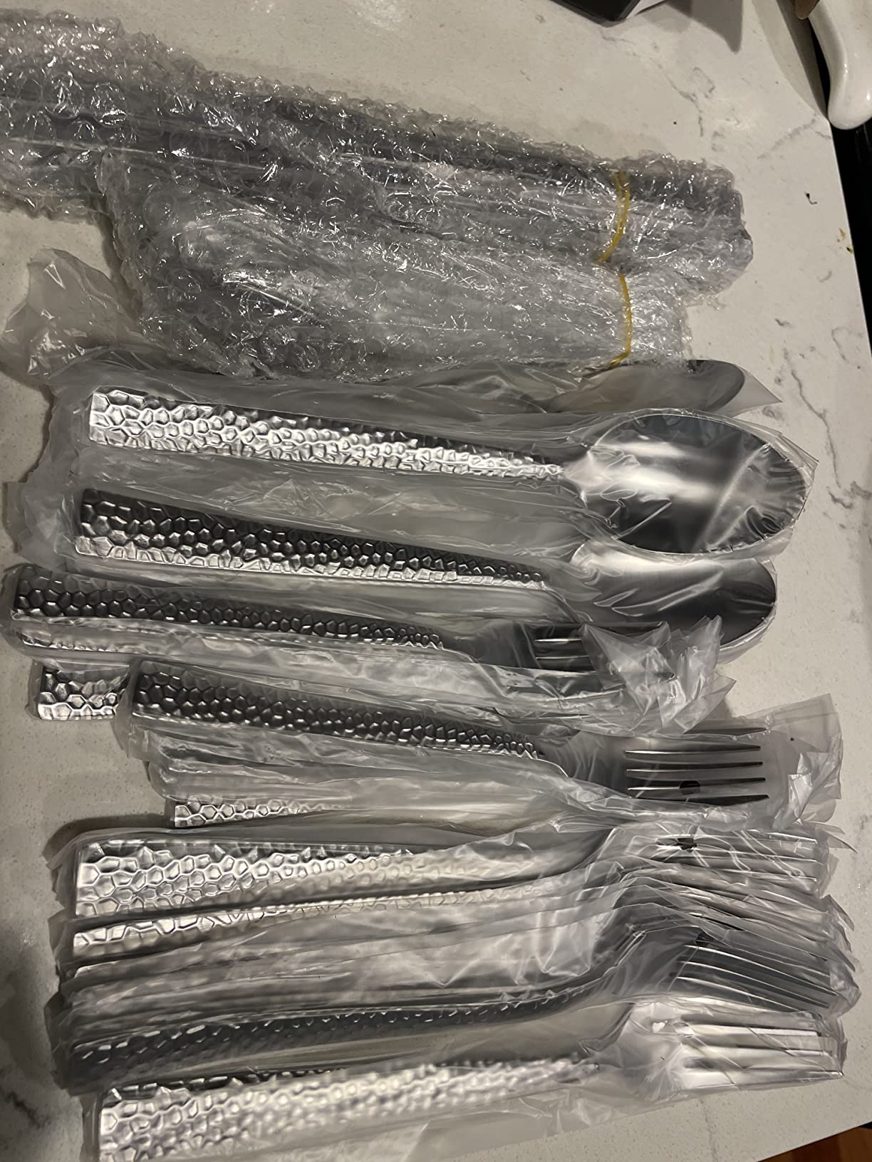 E-far Hammered Silverware Set for 8, 40 Pcs Stainless Steel Flatware Set customer photo 2