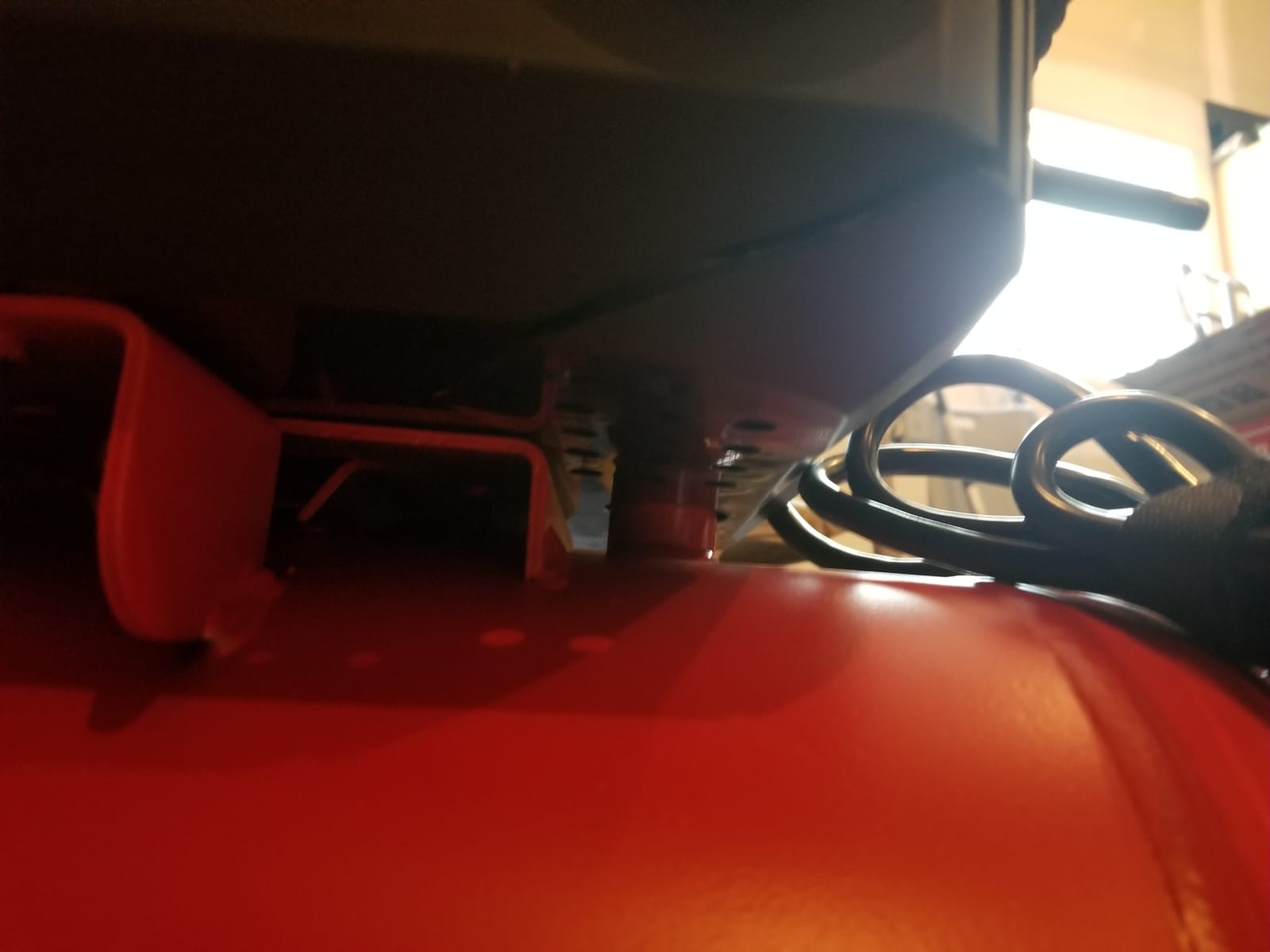 Craftsman 10-Gallon Air Compressor, 1.8 HP, Max 175 PSI, 4.0 CFM @ 90PSI, 5.0 CFM@40PSI, Oil-Free, Quiet Shop Air Compressor with Wheels for Spraying Pneumatic Tool, Model: CMXECXA0201041 customer photo 1