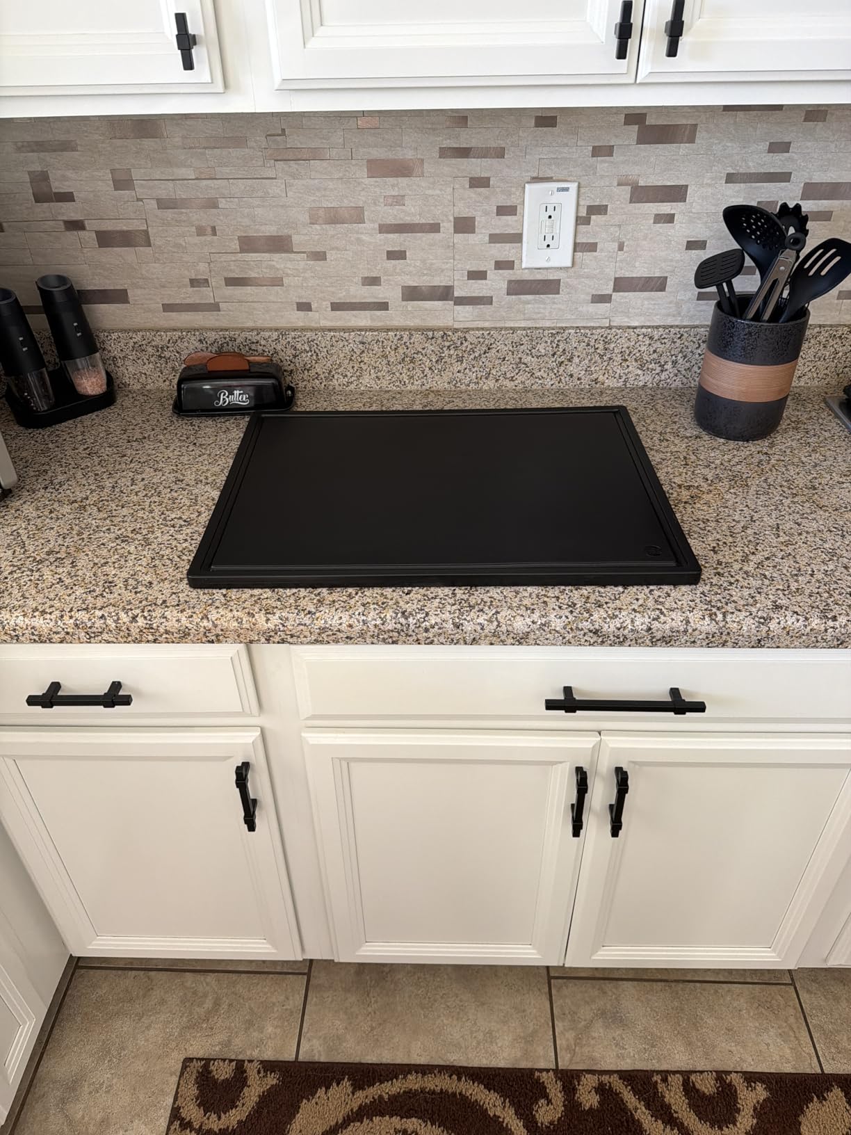 Extra Large Cutting Board 24x18, Meat Carving Juice Groove, Black Plastic customer photo 2