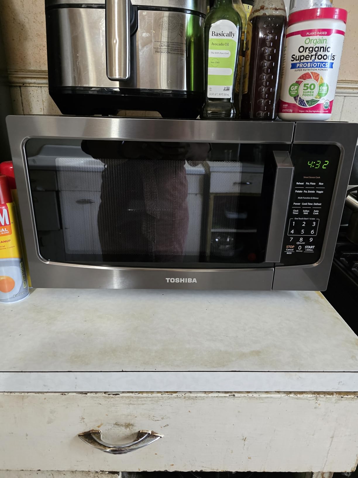 TOSHIBA Smart Microwave Oven with Sensor Reheat, 1.3 Cu.Ft, 1100W customer photo 1