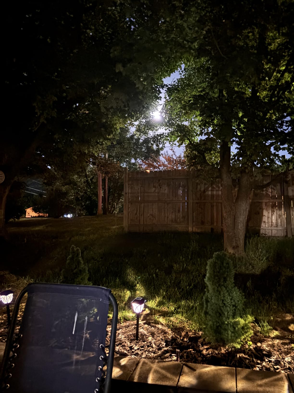 GIGALUMI 6 Pack Solar Lights Outdoor Waterproof, LED Solar Garden Lights customer photo 1