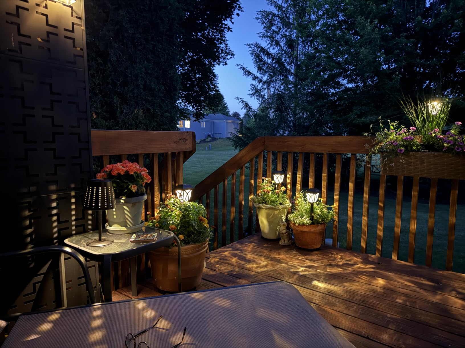 GIGALUMI 6 Pack Solar Lights Outdoor Waterproof, LED Solar Garden Lights customer photo 2