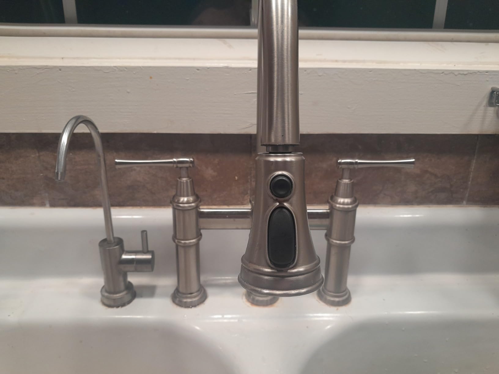 KRAUS Allyn Transitional Bridge Kitchen Faucet with Pull-Down Sprayhead in Spot Free Stainless Steel, KPF-3121SFS customer photo 2
