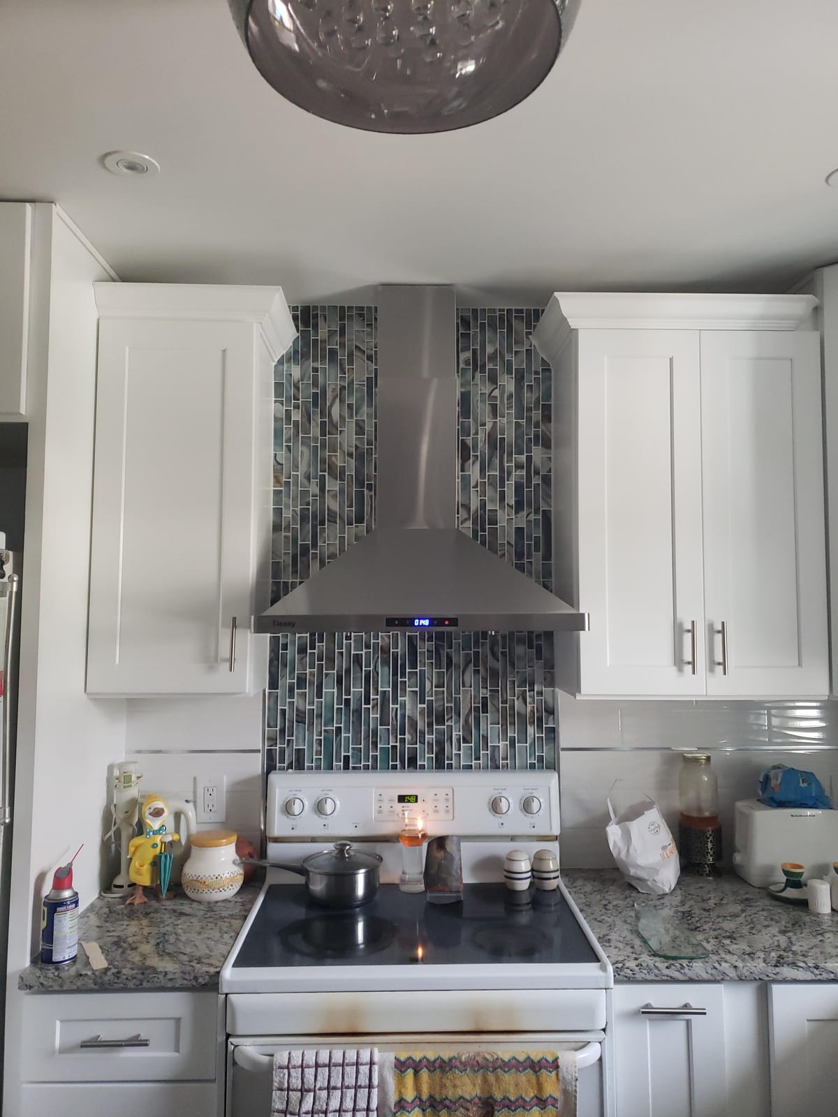 Tieasy Wall Mount Range Hood 30 inch Kitchen Hood 700 CFM with Ducted/Ductless Convertible Duct, Touch Control, Permanent Filters, Stainless Steel, 3 Speed Exhaust Fan, LED Light customer photo 2