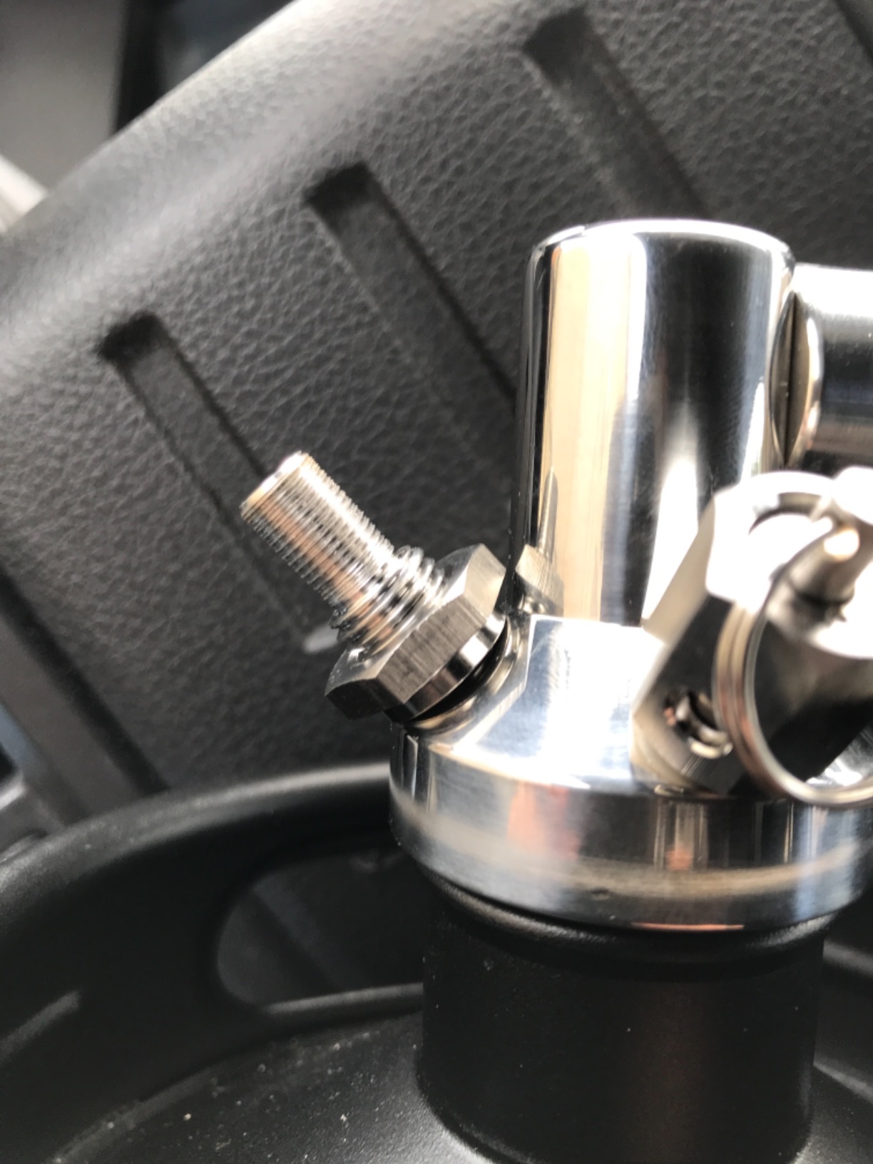 TMCRAFT 128oz Mini Keg Growler, Pressurized Stainless Steel Home Keg System customer photo 2