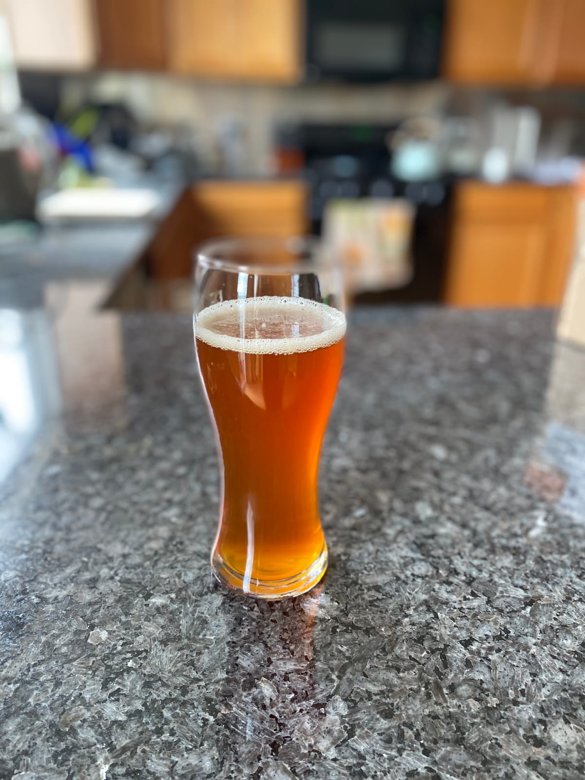 JoyJolt Callen 15.5oz Beer Glasses Set of 4 Beer Pint Glass. Craft Beer Glass, Pilsner Glasses, IPA Beer Glass. Solid Glassware Beer Cup. Classic Beer Gifts, Beer Cups, Mugs and Beer Glasses for Men customer photo 2