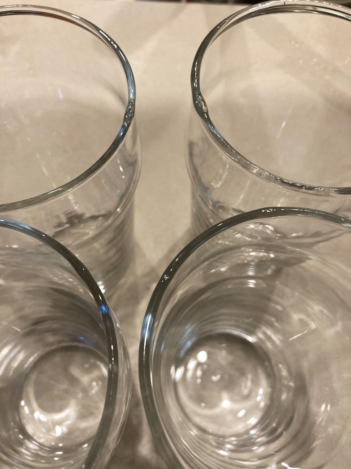 JoyJolt Grant 19oz Beer Pint Glasses Set of 4. Large Beer Pint Glass Capacity in a Traditional Pub Drinking Glasses Design. Oversized Beer Glasses Set for Guinness, Stout, and Big Craft Beer Glasses customer photo 2