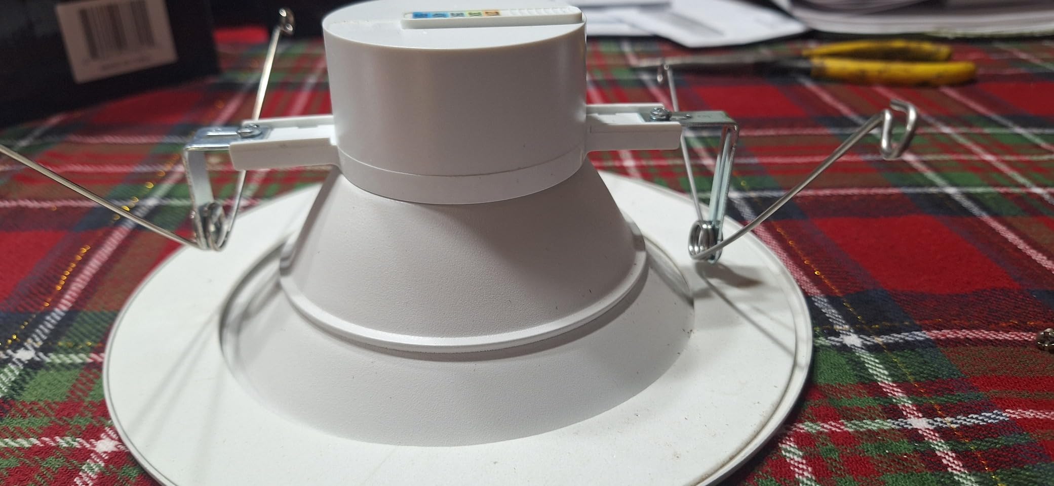 LUXRITE 5/6 Inch LED Recessed Retrofit Downlight, 14W=90W, 1100 LM (6 Pack) customer photo 1