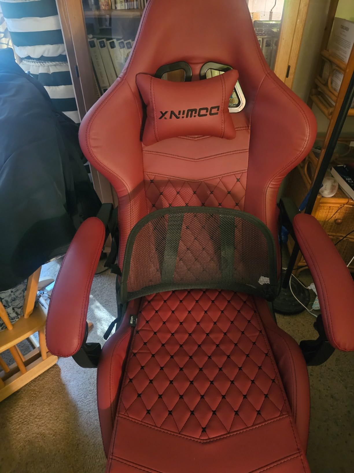 Dowinx Big & Tall Vintage Gaming Chair for Adults, 400 lb Capacity Heavy Duty Ergonomic Computer Chair with Massage Lumbar, Footrest & Easy Side Recline, Red customer photo 1
