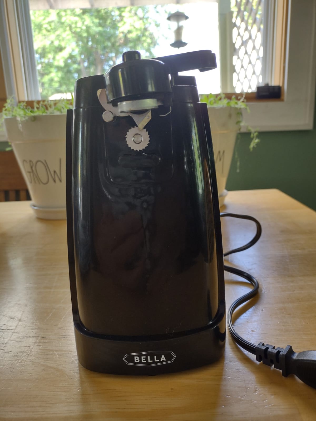 bella Electric Can Opener and Knife Sharpener, Black customer photo 1