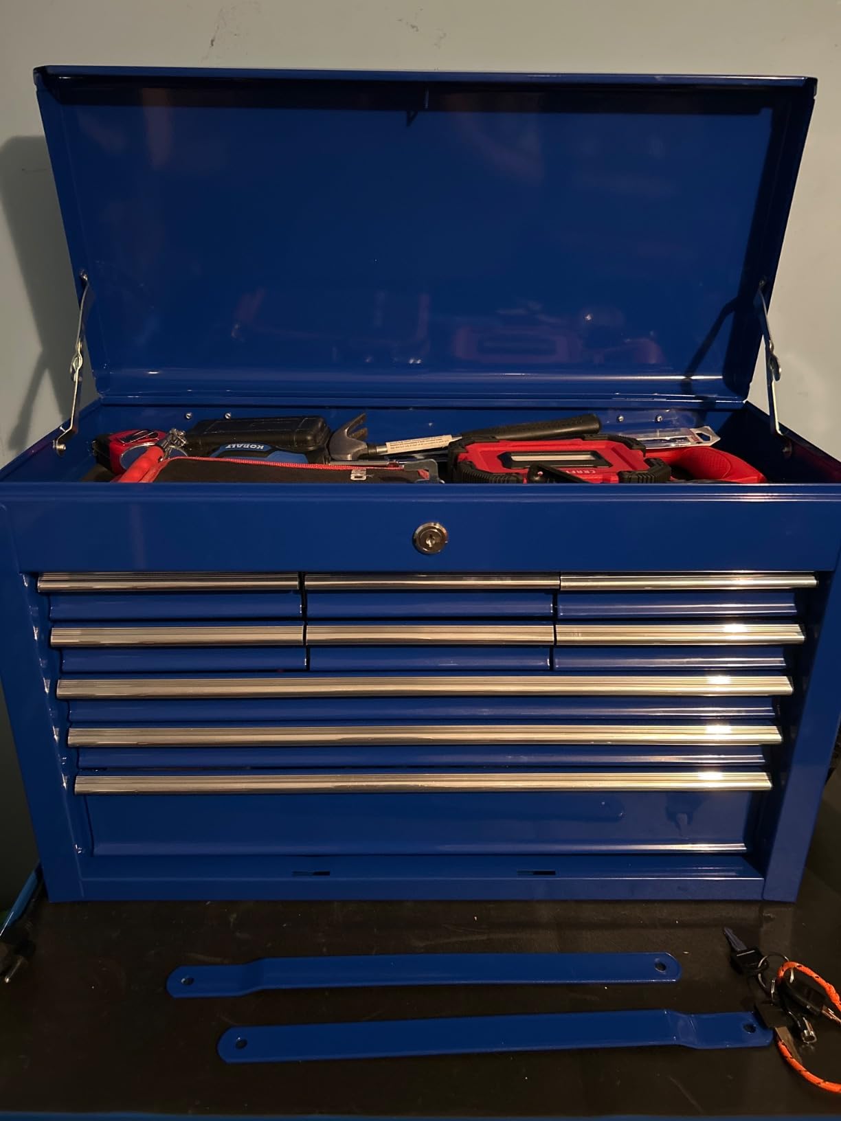 Workington Portable Metal Tool Chest with 9 Drawers, 24