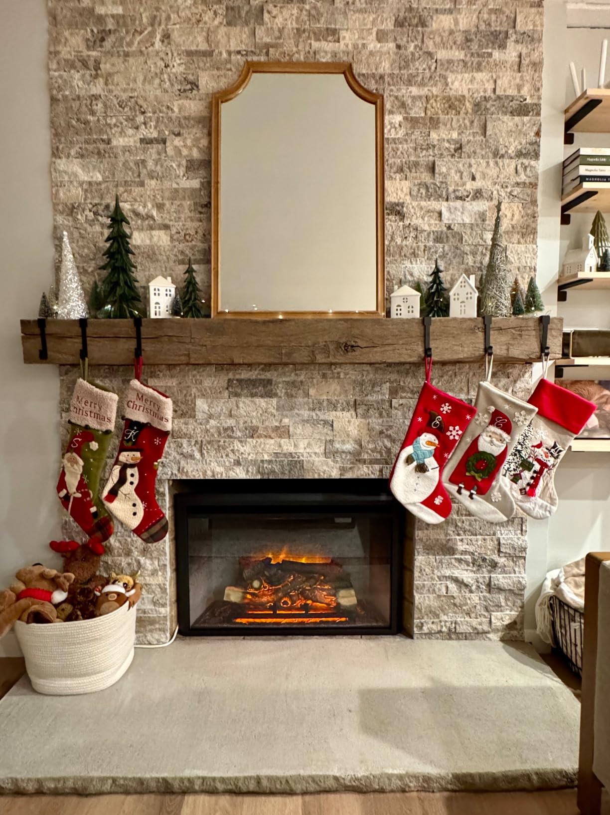 RICHFLAME Edward 33 Inches Electric Fireplace Insert customer photo 1