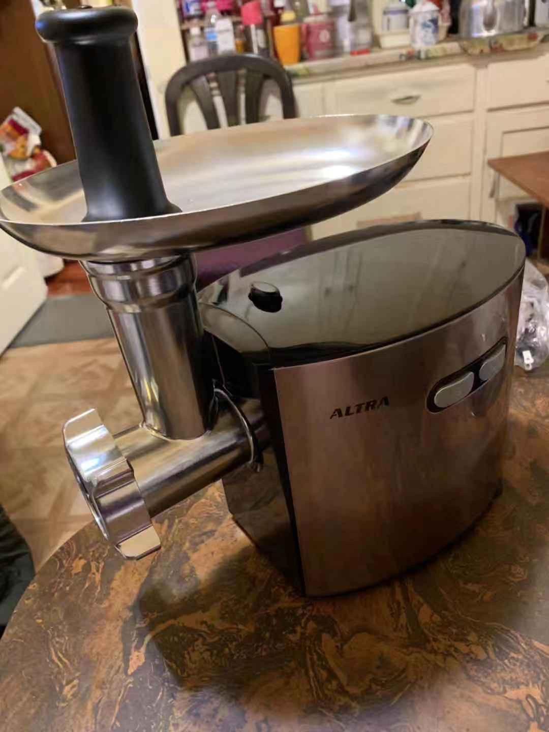 CHEFFANO Meat Grinder, 2800W Max Meat Grinder Electric, ETL Approved Heavy Duty Meat Mincer Machine with 2 Blades, 3 Plates, Sausage Stuffer Tubes & Kubbe Kit for Home Kitchen Use customer photo 2