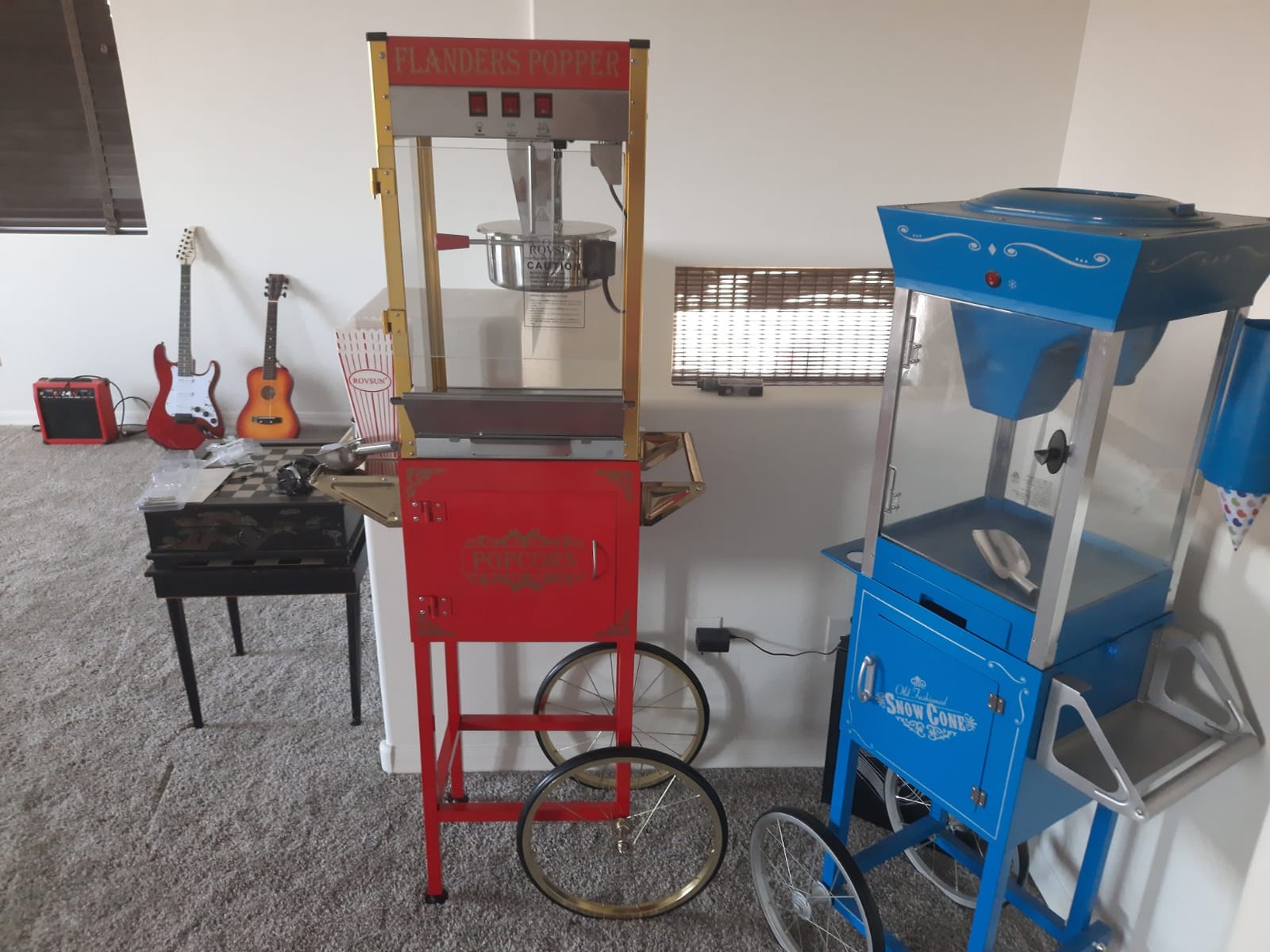 ROVSUN Popcorn Machine with Cart & 8 Oz Kettle Makes Up to 32 Cups ETL Certified, Vintage Popcorn Maker with Stainless Steel Scoop, Oil Spoon & 3 Popcorn Cups for Commercial Home Movie Theater, Red customer photo 2