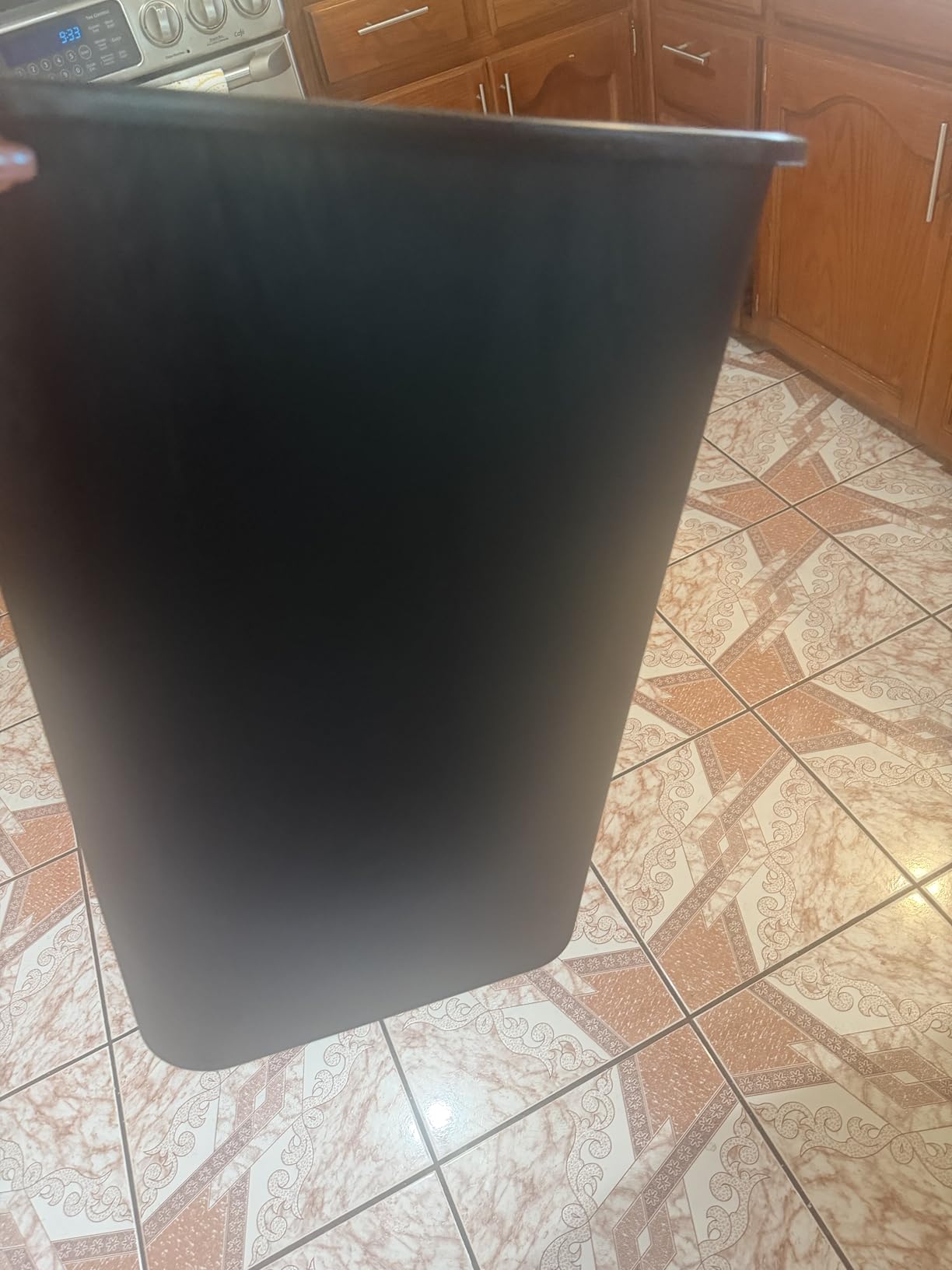 Amazon Basics Rectangular Commercial Office Wastebasket, Easy to Clean, Space-Saving,15.5