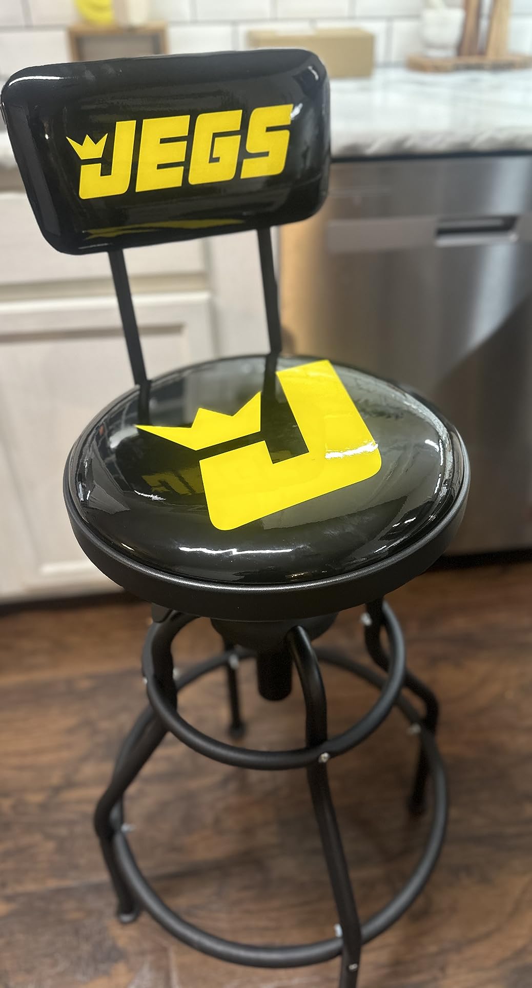 Adjustable Hydraulic Stool with Backrest [300 lb. Capacity] customer photo 2