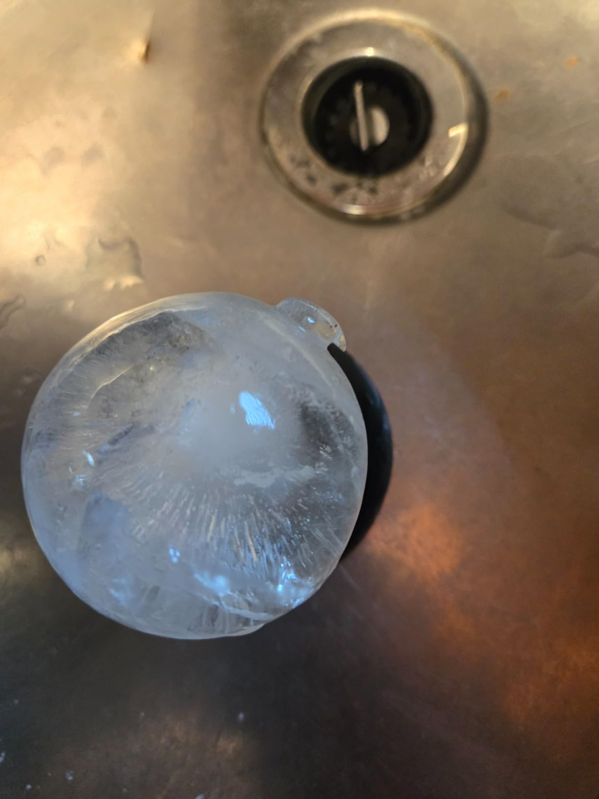 Round Ice Cube Molds, Large Whiskey Ice Ball Maker, Slow Melting customer photo 2