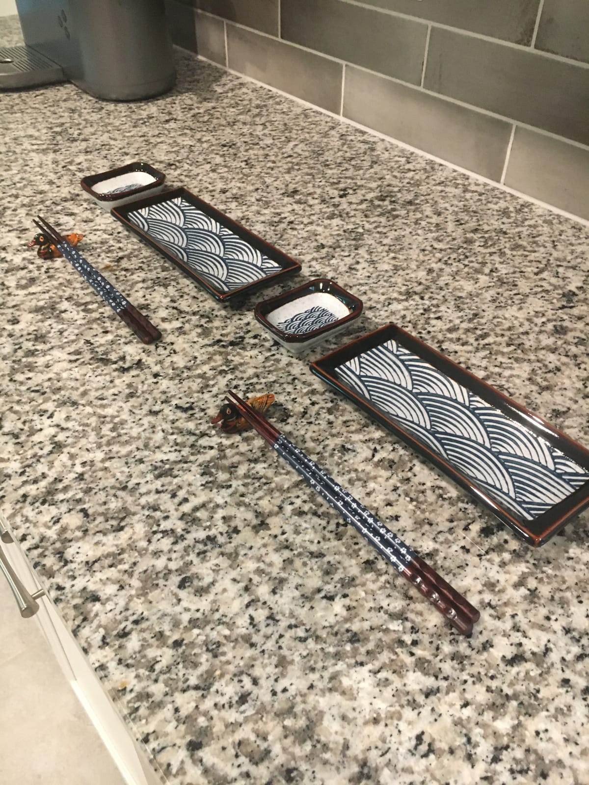 Artcome 10 Piece Japanese Style Ceramic Sushi Plate Dinnerware Set with 4 Sushi Plates, 2 Sauce Dishes, 2 Pairs of Chopsticks, 2 Chopsticks Holders customer photo 2