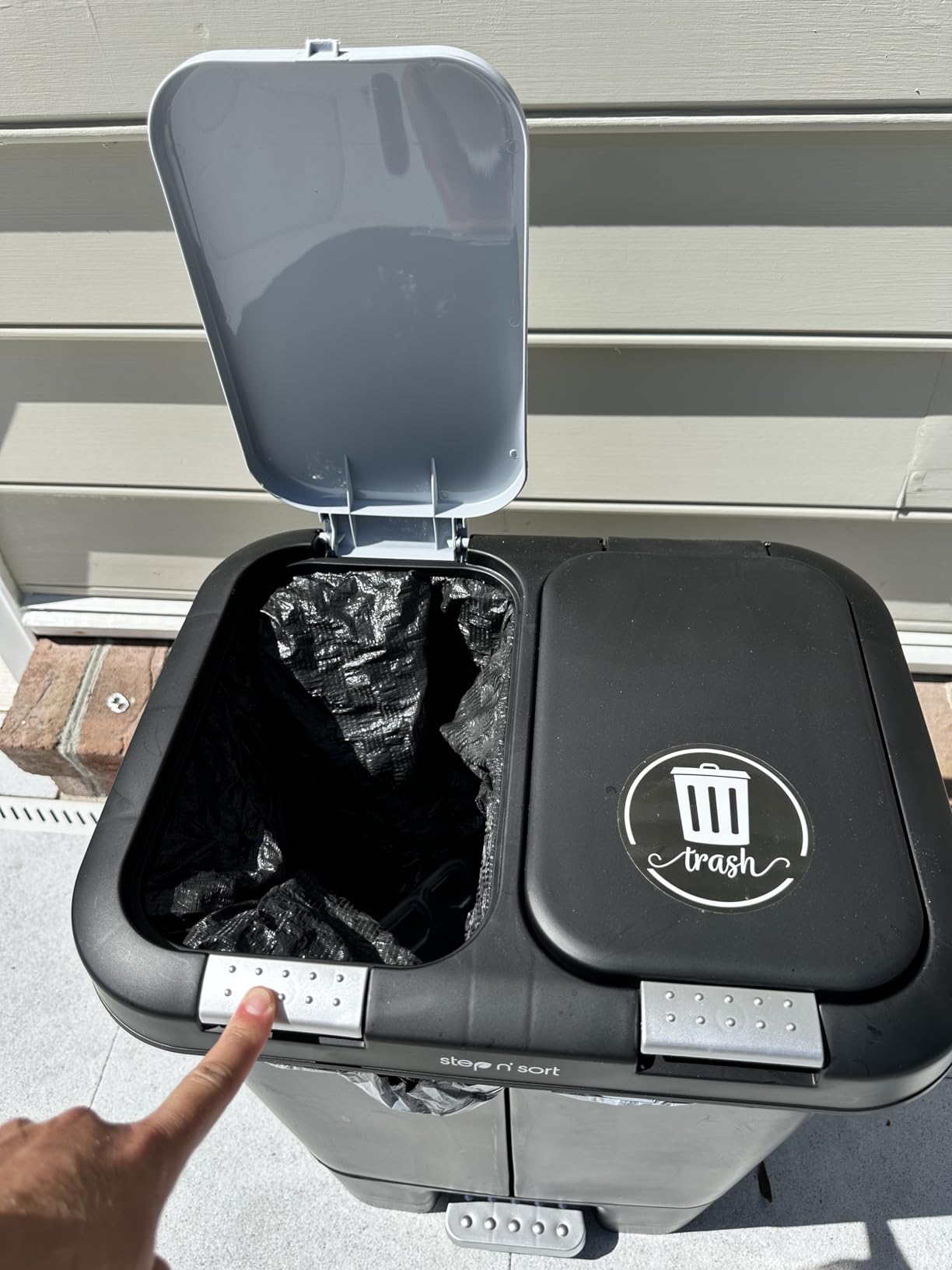 Step N' Sort 2 x 5.5 Gallon, Dual Trash and Recycling Bin with Slow Close Lid,Black,40 Liter,SNS402-B customer photo 1