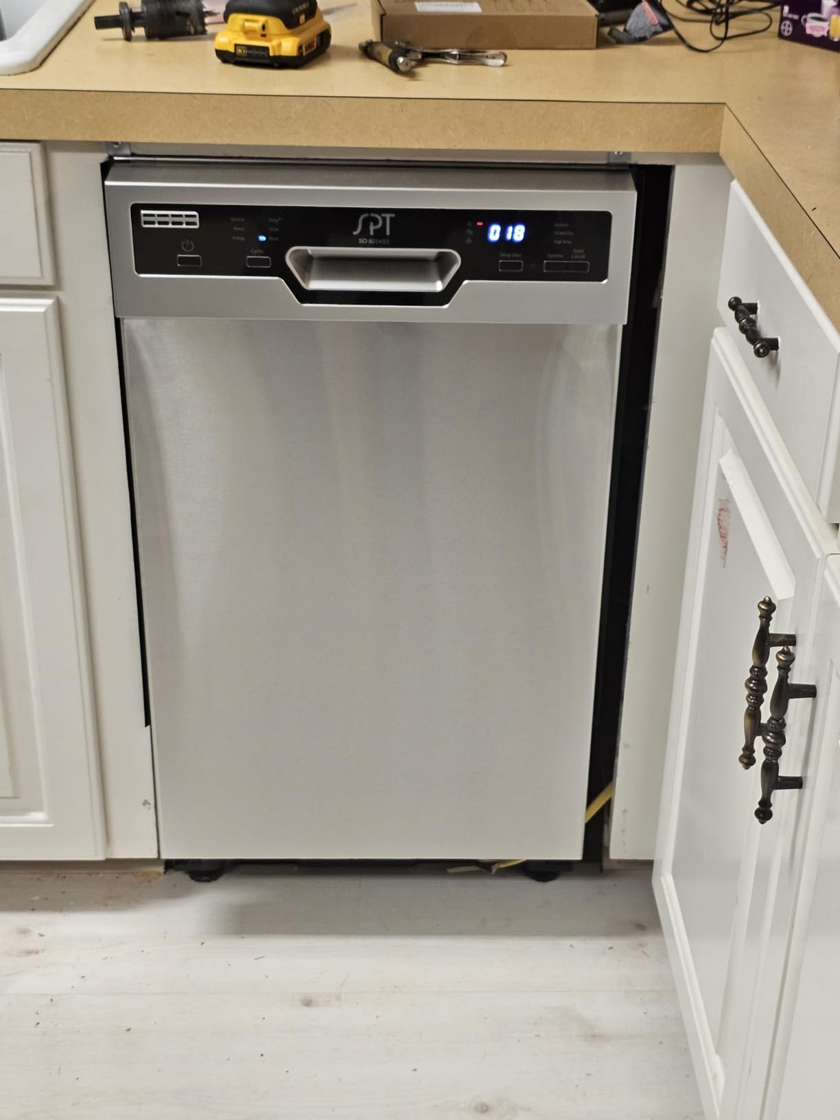 SPT SD-9254SSA 18″ Wide Built-In Stainless Steel Dishwasher w/Heated Drying, ENERGY STAR, 6 Wash Programs, 8 Place Settings and Stainless Steel Tub customer photo 1