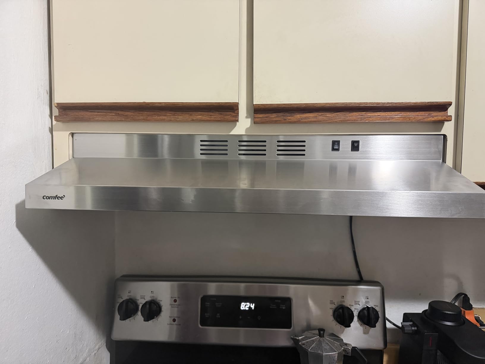 COMFEE' Range Hood 30 Inch Under Cabinet 200 CFM Ducted/Ductless customer photo 2