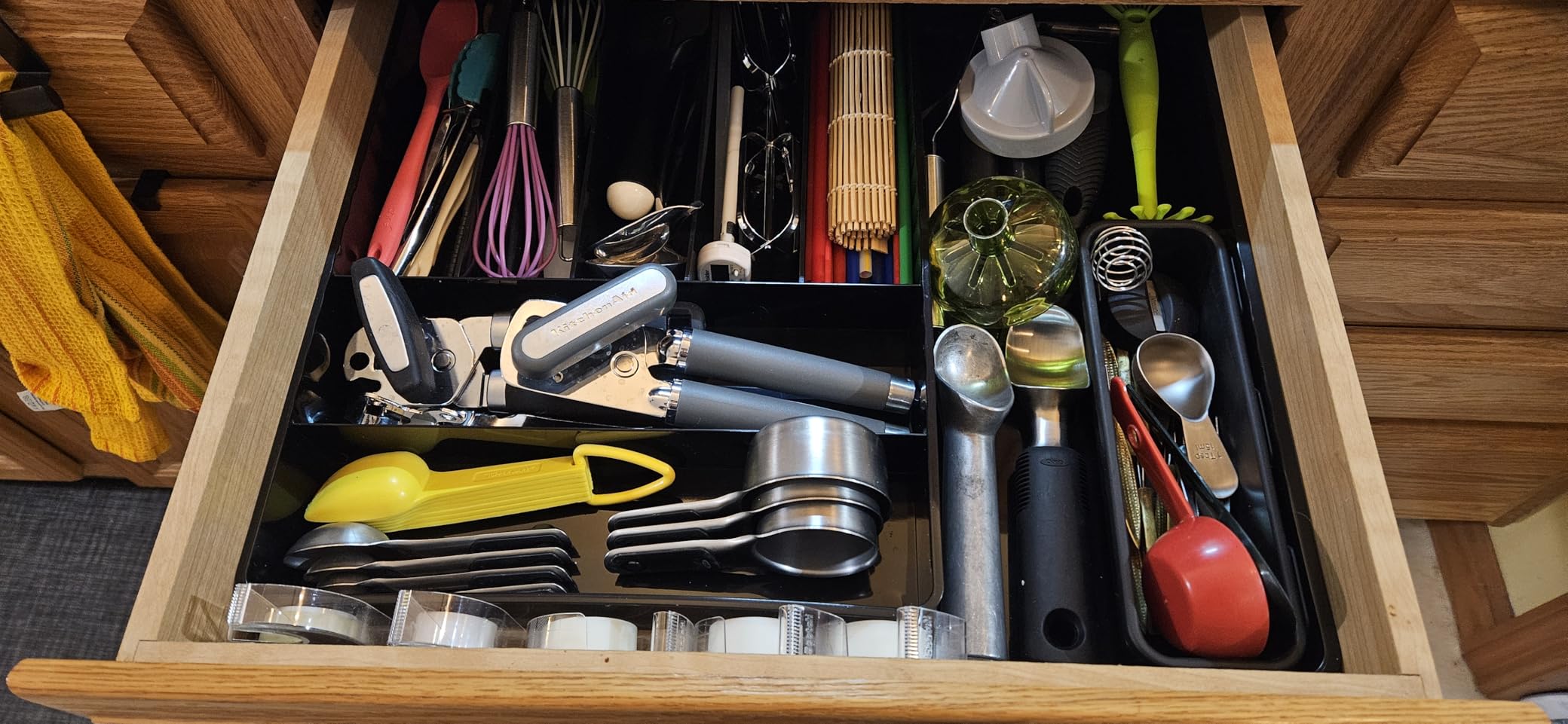 Simple Houseware Expandable Kitchen Drawer Flatware Organizer, White customer photo 2