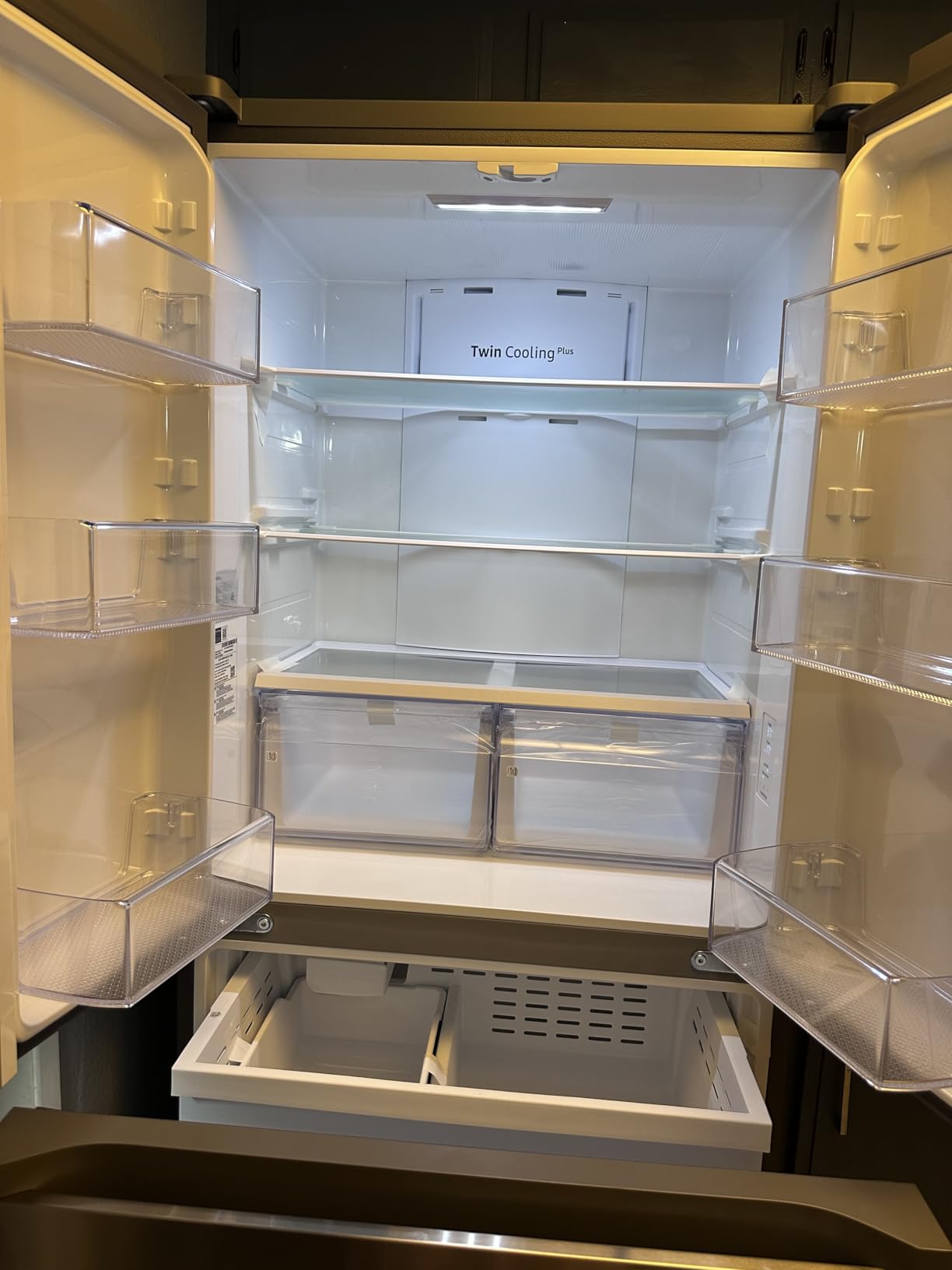 Samsung 17.5 cu. ft. Smart Counter Depth 3-Door French Door Refrigerator, Stainless Steel, RF18A5101SR/AA customer photo 1