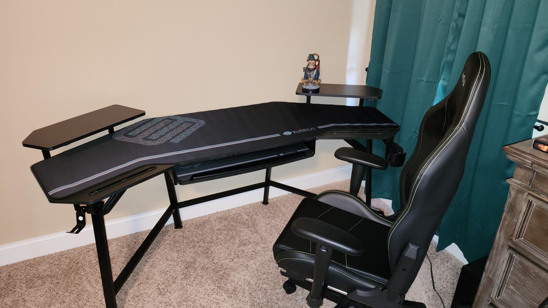 EUREKA ERGONOMIC Gaming Desk Wing Shaped Keyboard Tray 72 Inch Black customer photo 2