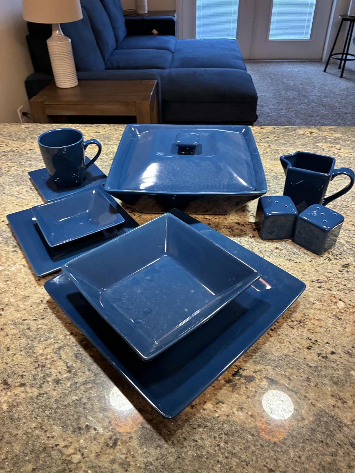 10 Strawberry Street Nova Square 30 pc Dinnerware Set, Matte Black customer photo 1