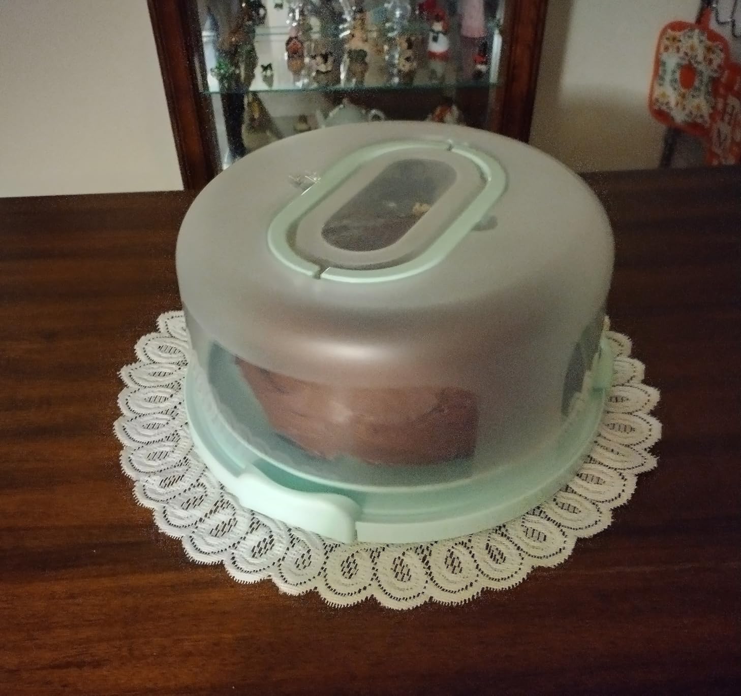 Cake Carrier with Lid and Handle, Ohuhu BPA-Free Cake Containers Cake Holder for 10 inch Cake with 2 Handle Cupcake Carrier - Plastic Cover Two Sided Base for Transport Pie Nut Fruit Mothers Day Gifts customer photo 2