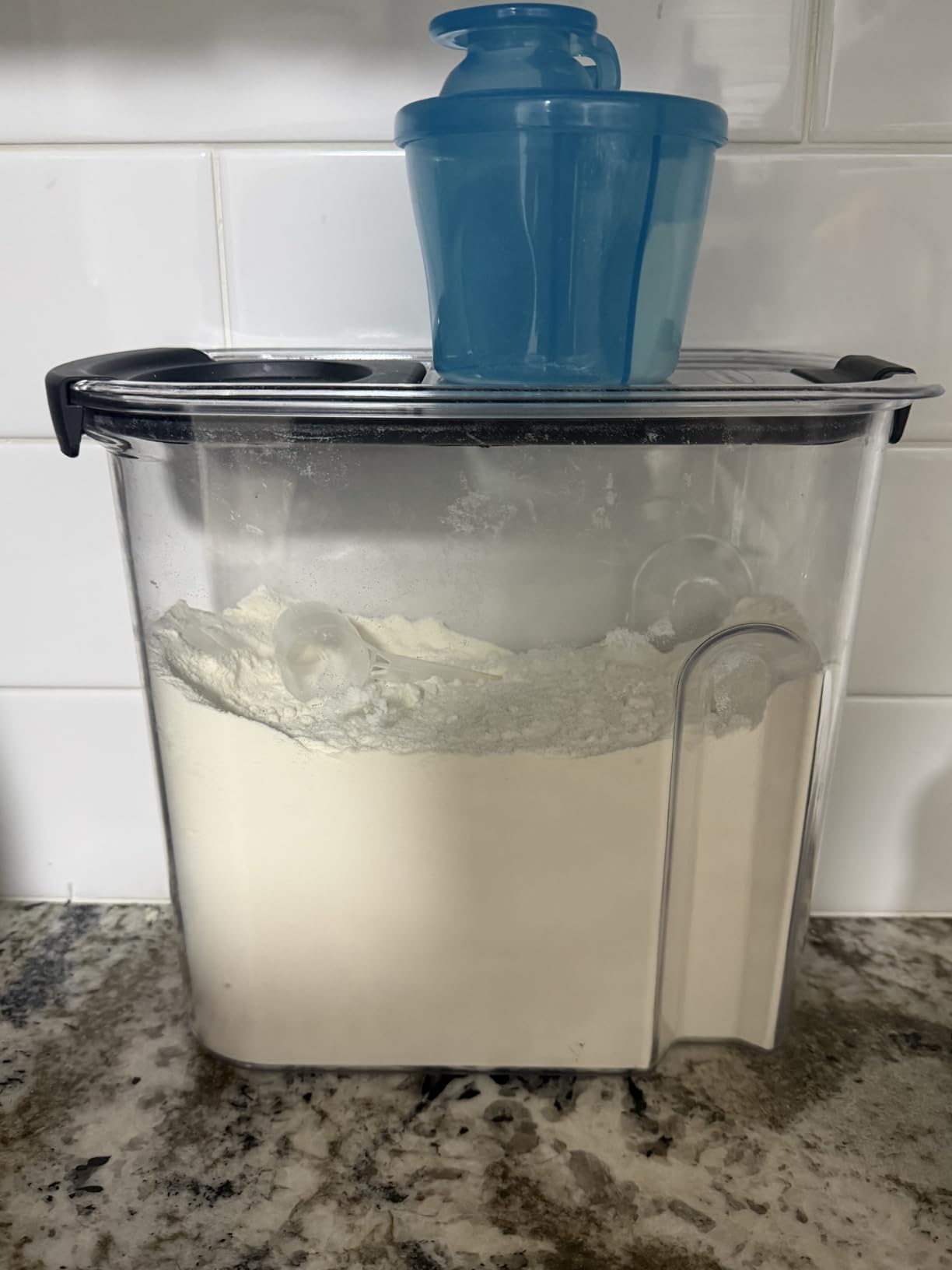 Rubbermaid Brilliance BPA-Free Food Storage Containers with Lids Airtight Kitchen and Pantry Organization Set Includes 3 Containers and Scoops Clear 16 cups customer photo 1