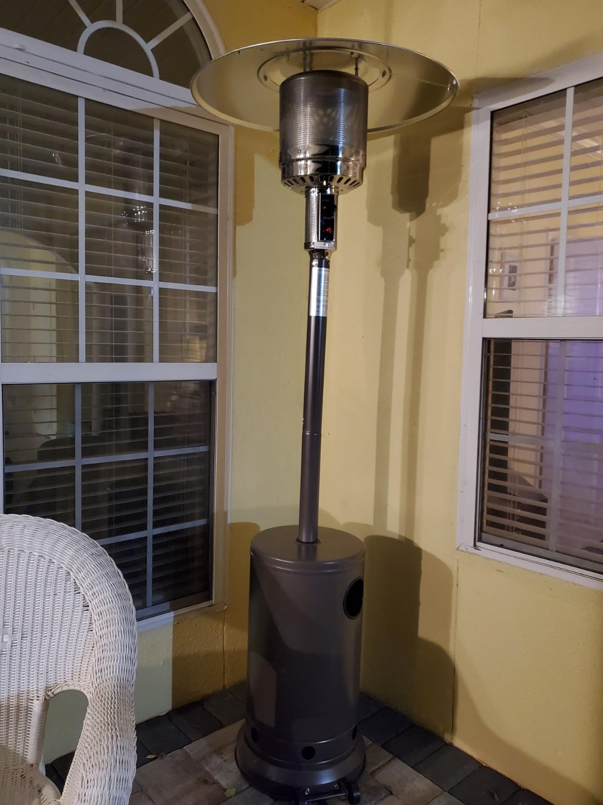 Hykolity 50,000 BTU Propane Patio Heater with Table Design, Stainless Steel Burner, Triple Protection System, Wheels, Outdoor Heaters for Patio, Garden, Commercial and Residentia, Black customer photo 1