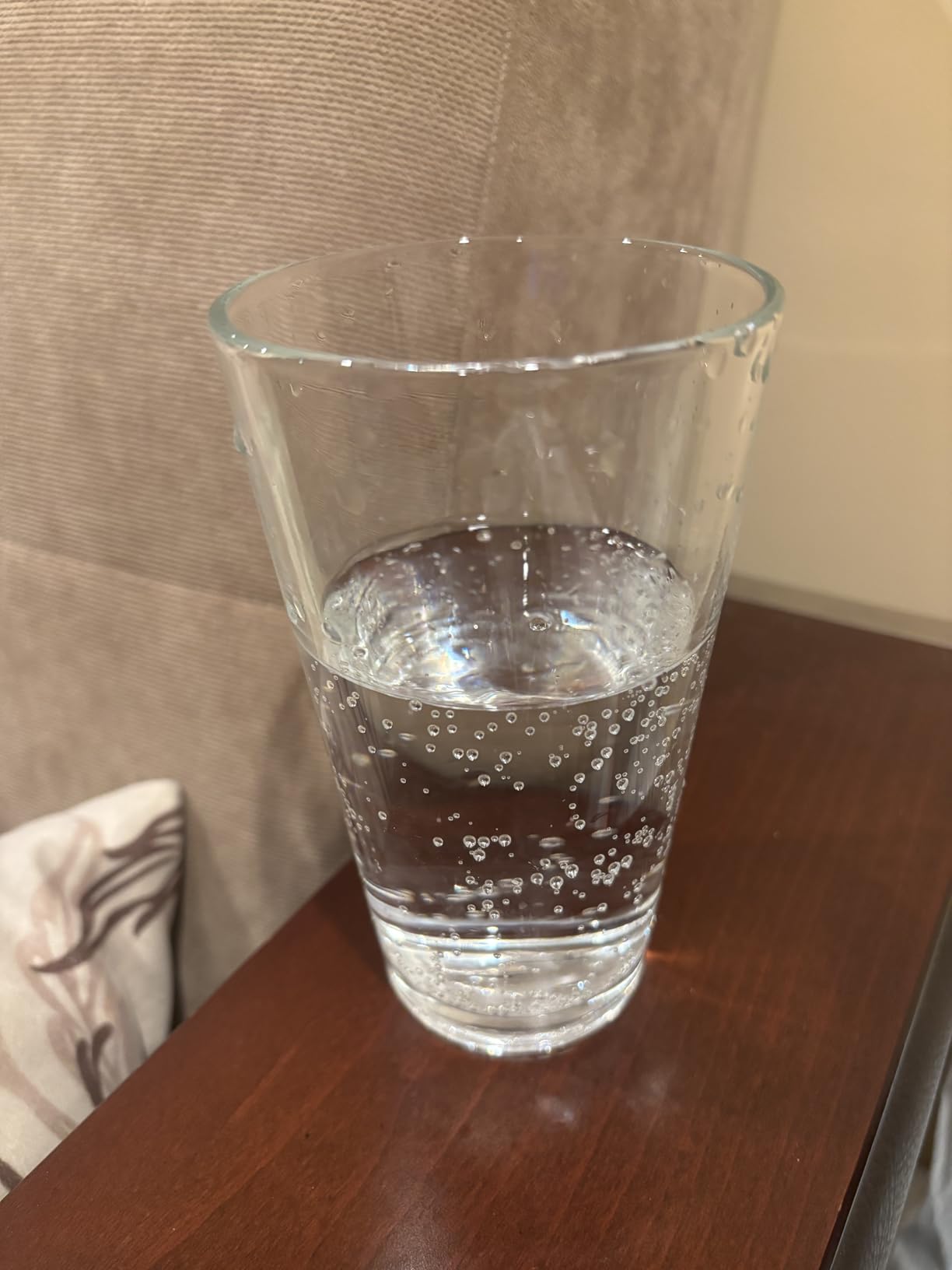 Le'raze 10pc Stackable Drinking Glasses, 16oz Clear Glass Cup Glassware Set customer photo 2
