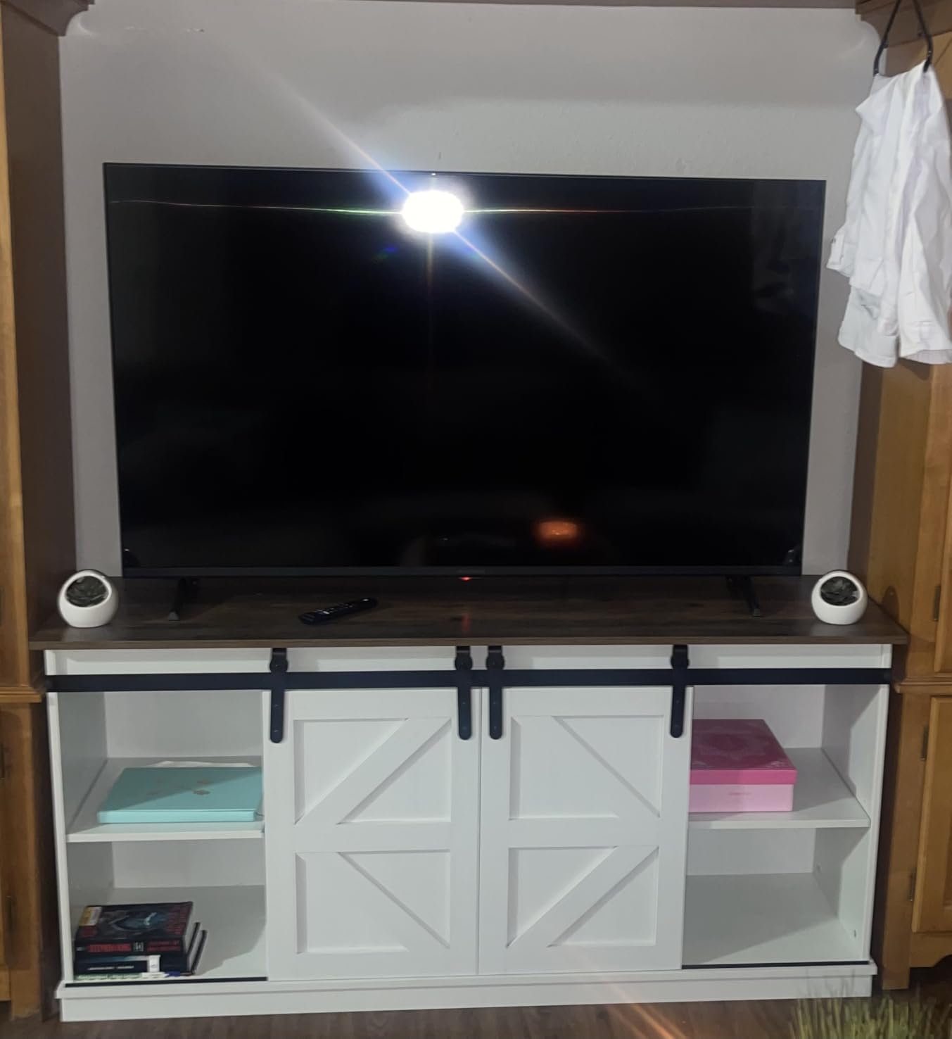 JUMMICO TV Stand for 65 Inch TV, Sliding Barn Doors, Bright White customer photo 2