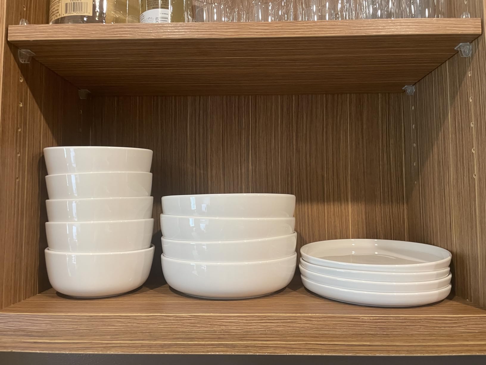 Gibson Home Plates and Bowls Sets - Dinnerware Set for 4, 16-Piece White Dishes — Ceramic Dish Set| Microwave & Dishwasher Safe Dishes - Oslo Collection customer photo 1