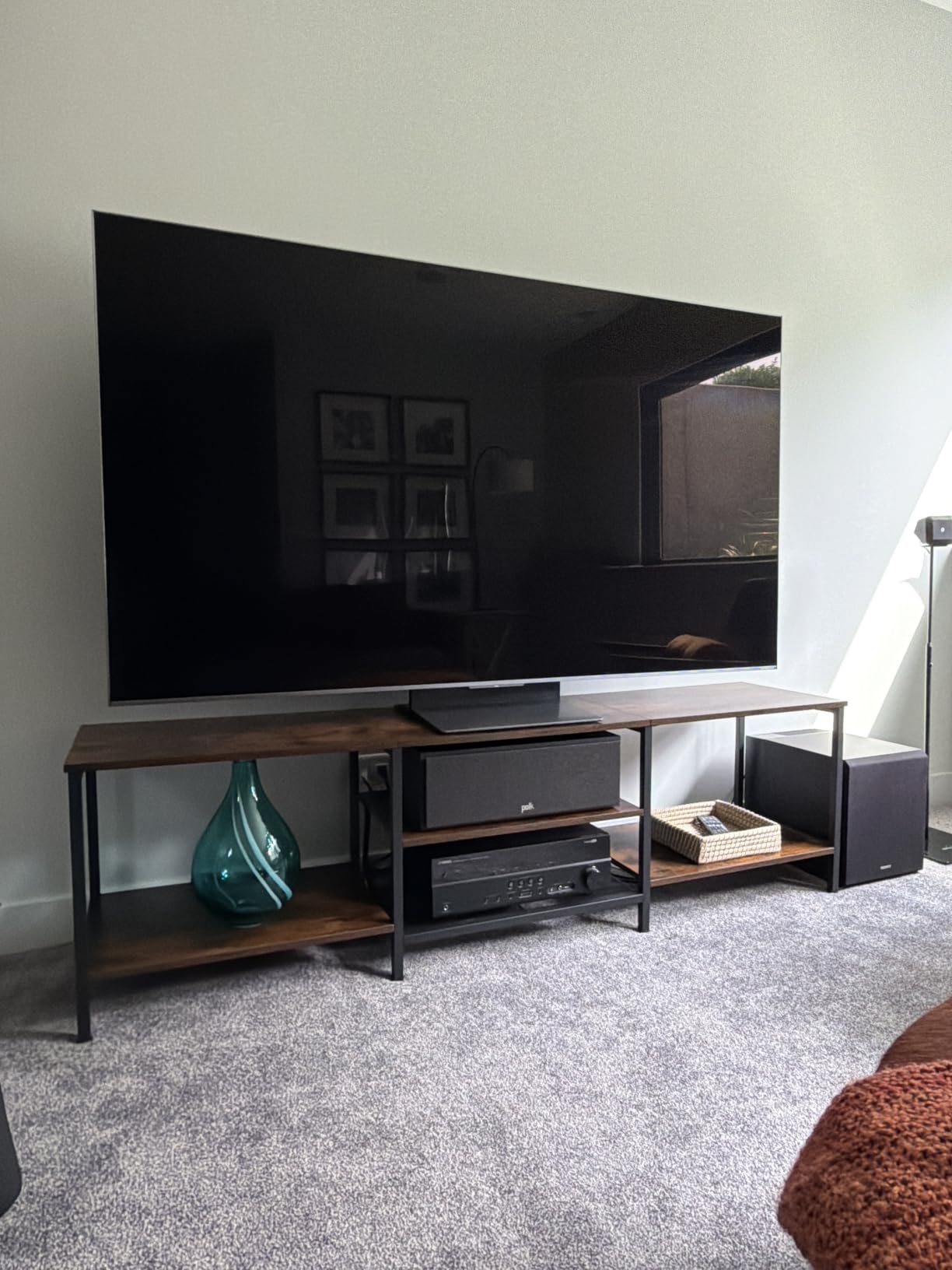 HOOBRO TV Stand with Power Outlets to 65 Inches, TV Console Table with Open Storage Shelves, Industrial Media Entertainment Center for Living Room Bedroom, Rustic Brown and Black BF40DS01 customer photo 1