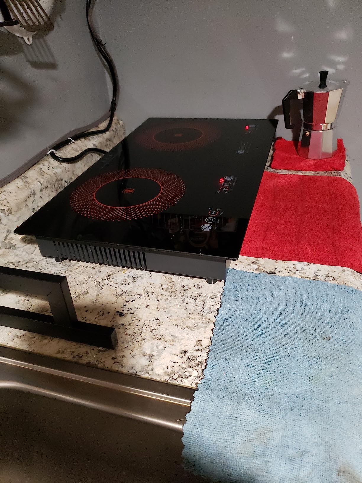 VBGK Electric cooktop,110V 24 inch 2 Burner Electric Cooktop,Built-in and Countertop Stove Top,3000W Stove,9 Power Levels, Kids Lock & Timer,LED touch control,Overheat Protection customer photo 1