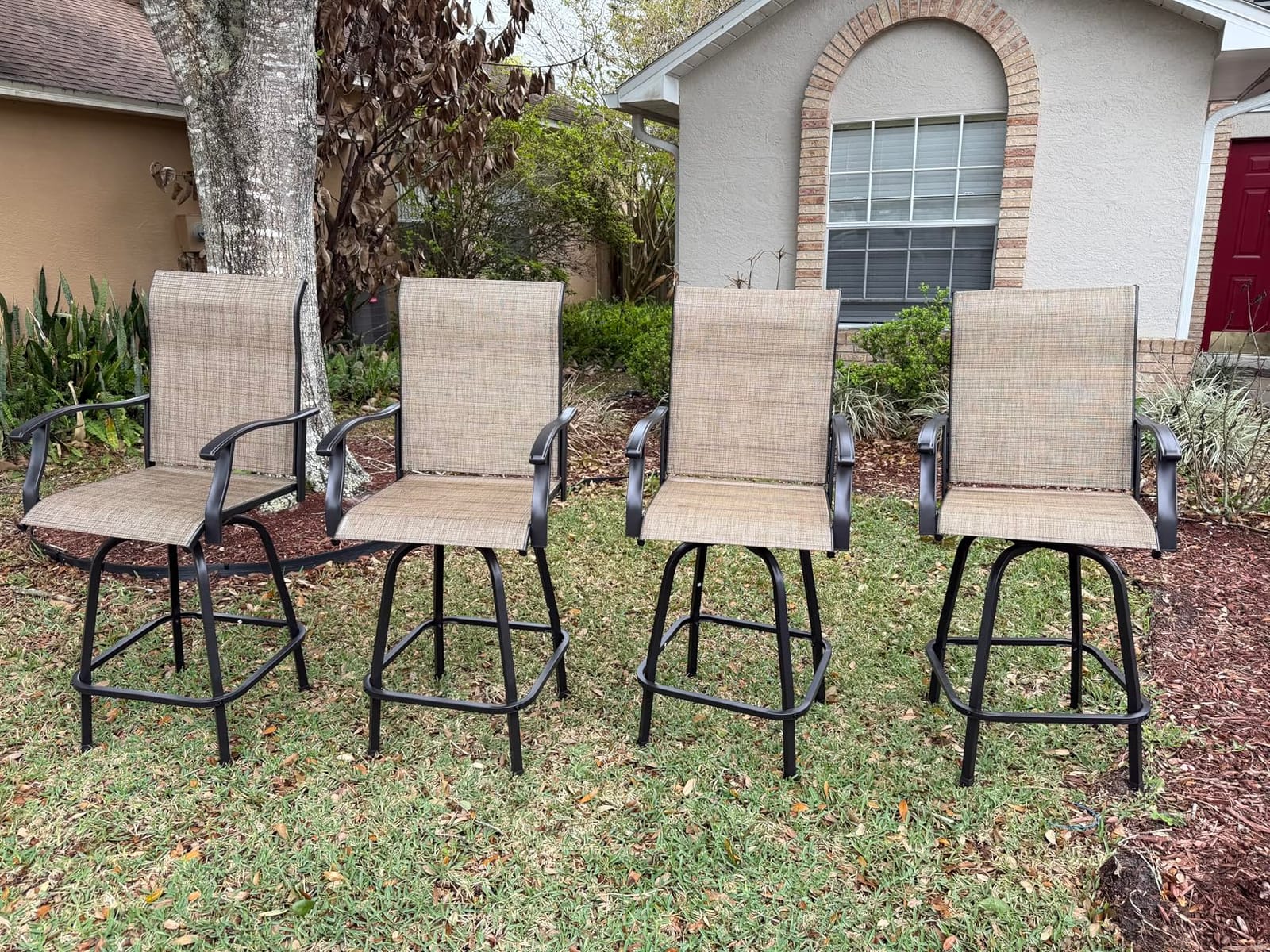 MFSTUDIO Outdoor Swivel Bar Stools Set of 4, Brown customer photo 1